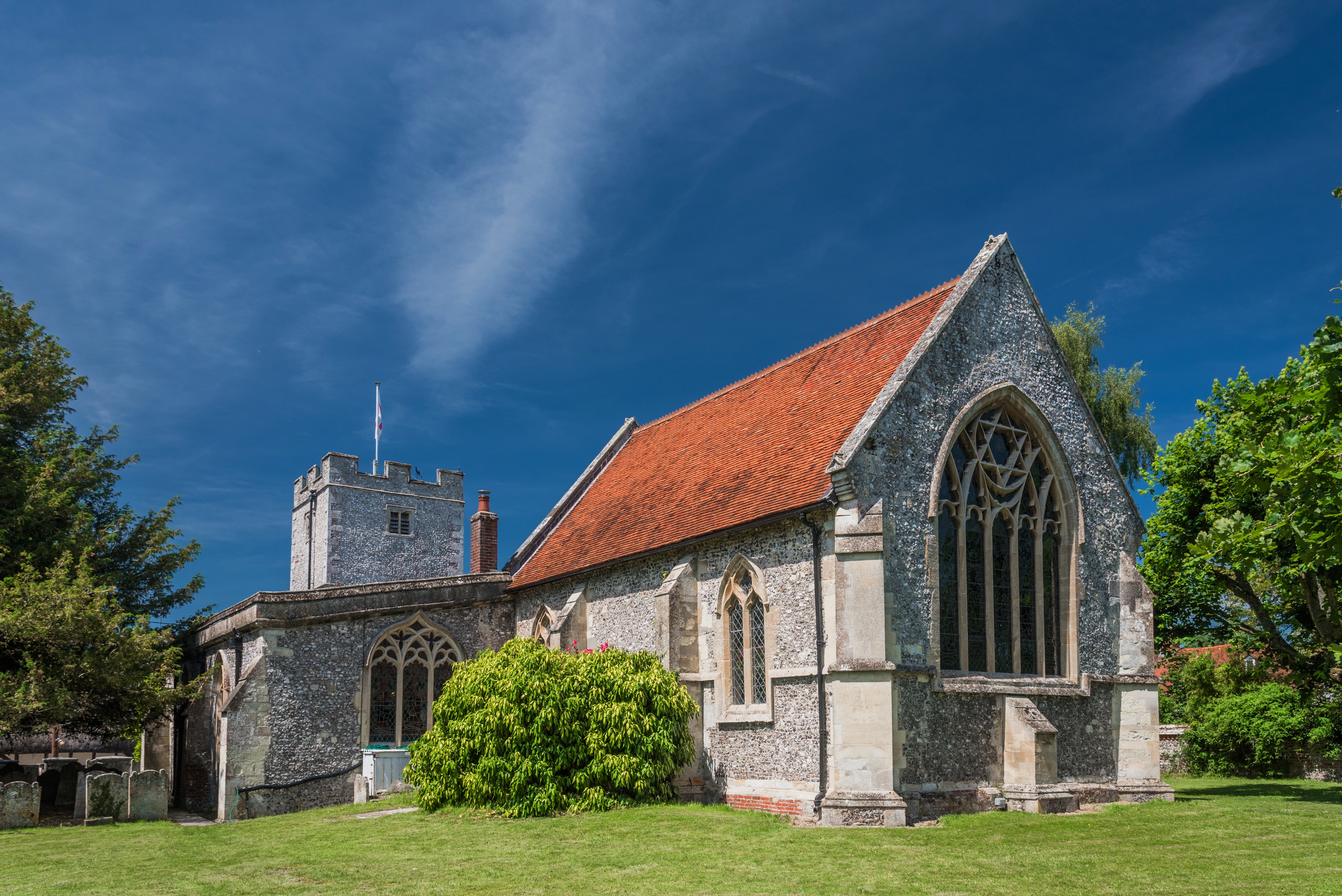 St Peter's Church, Hampshire, England HD Wallpaper