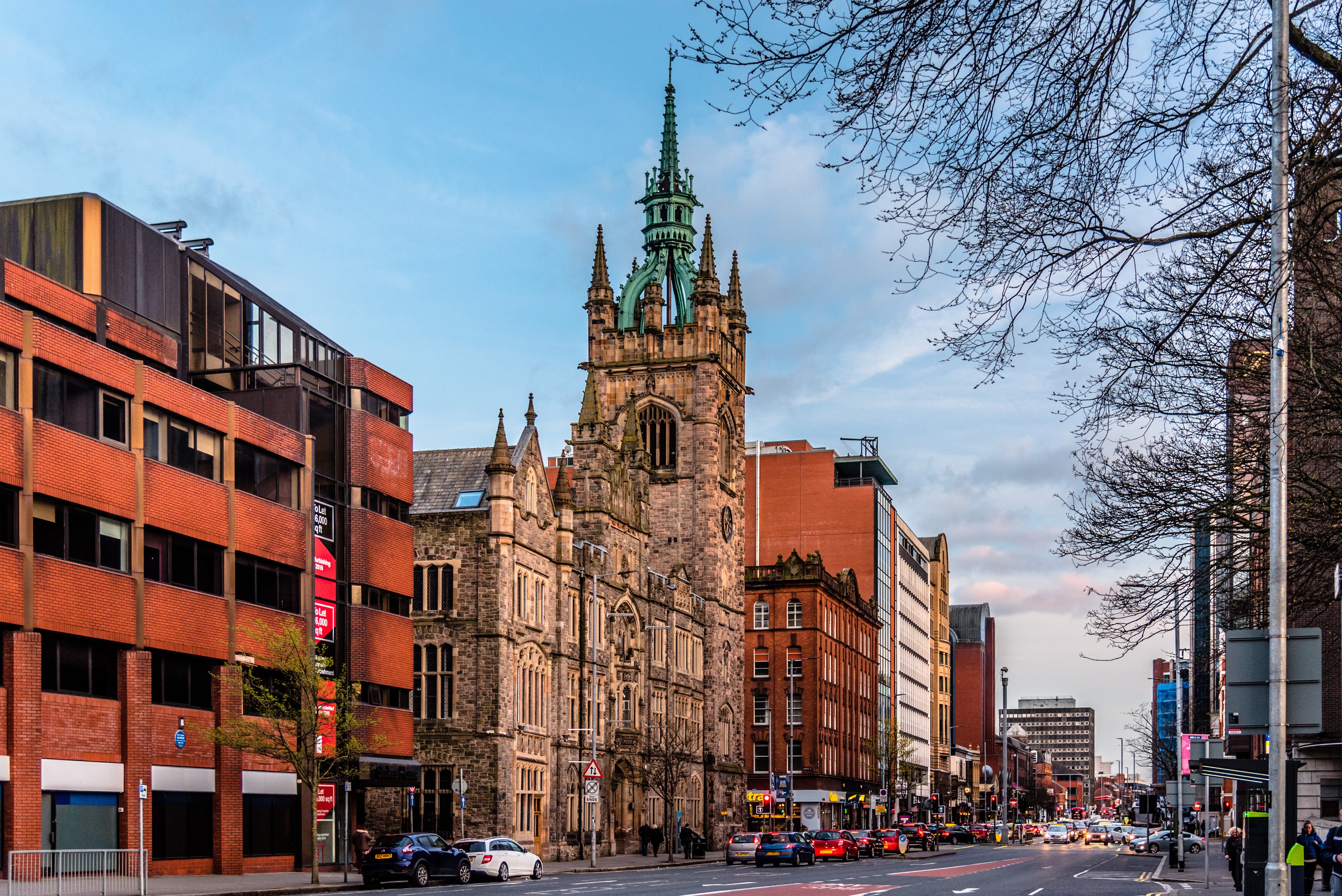 Street view of Belfast, Northern Ireland, UK HD Wallpaper