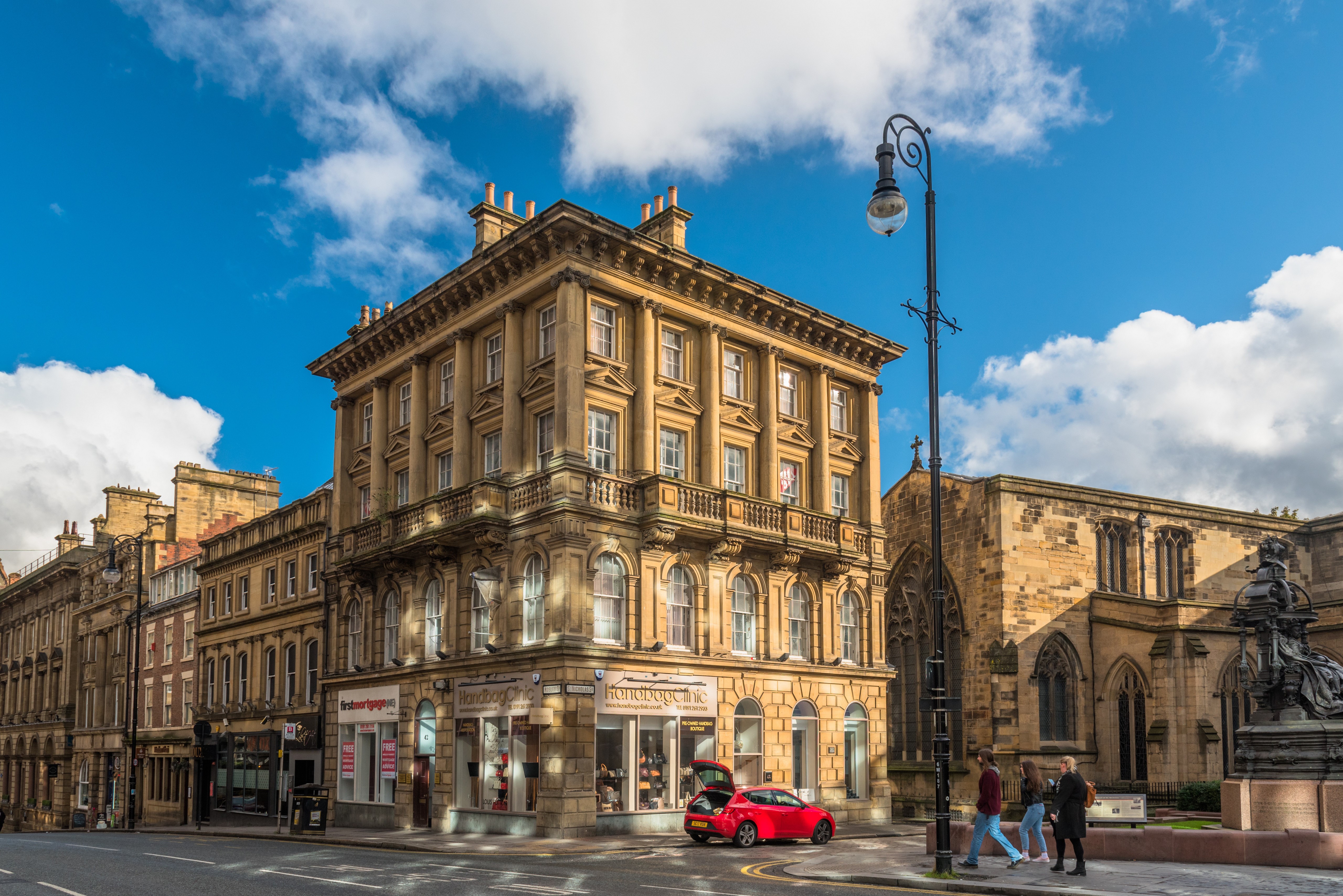Buildings and street in Newcastle, England HD Wallpaper