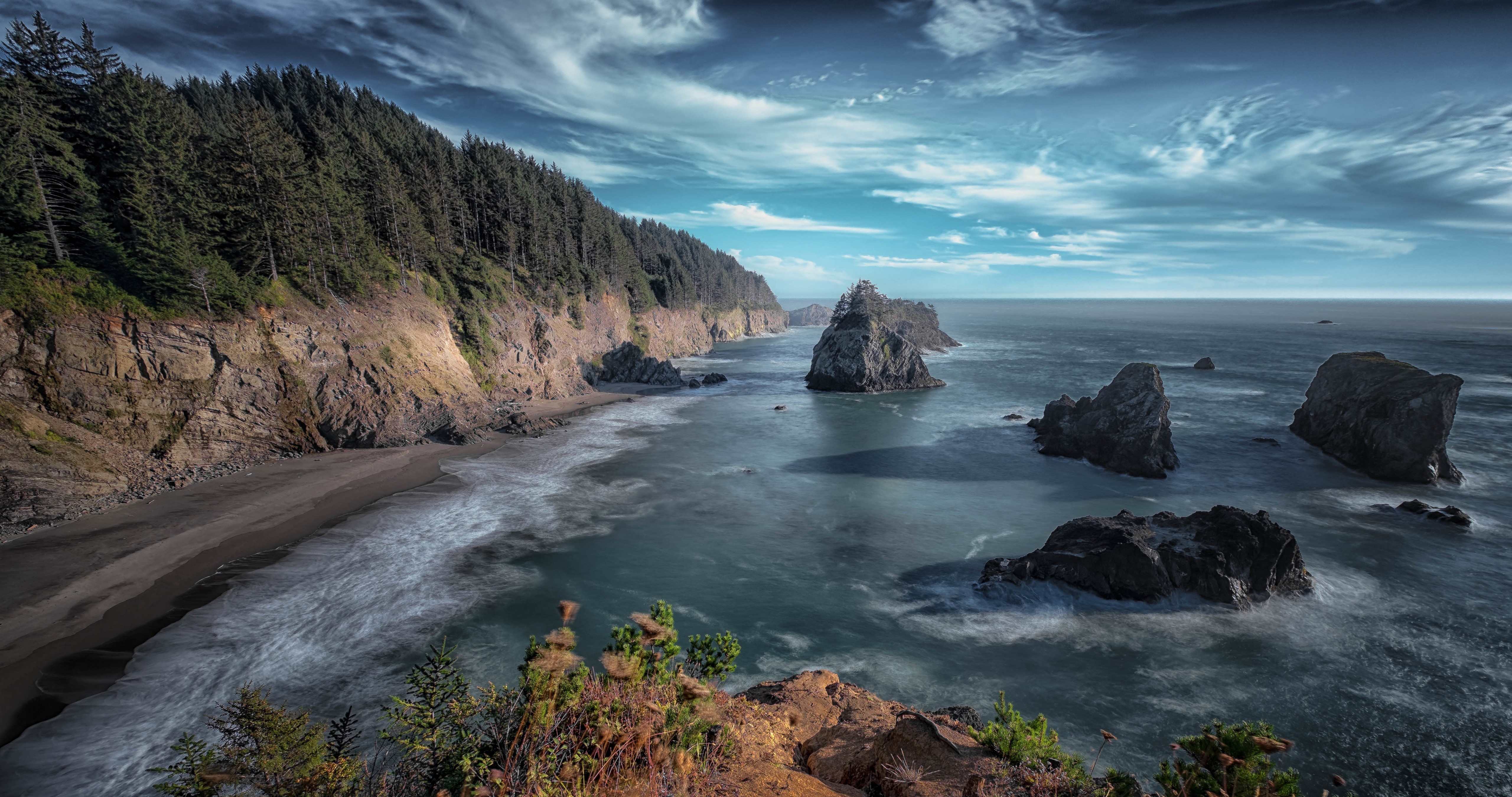 Oregon Coast with Sea Stacks and Forest HD Wallpaper