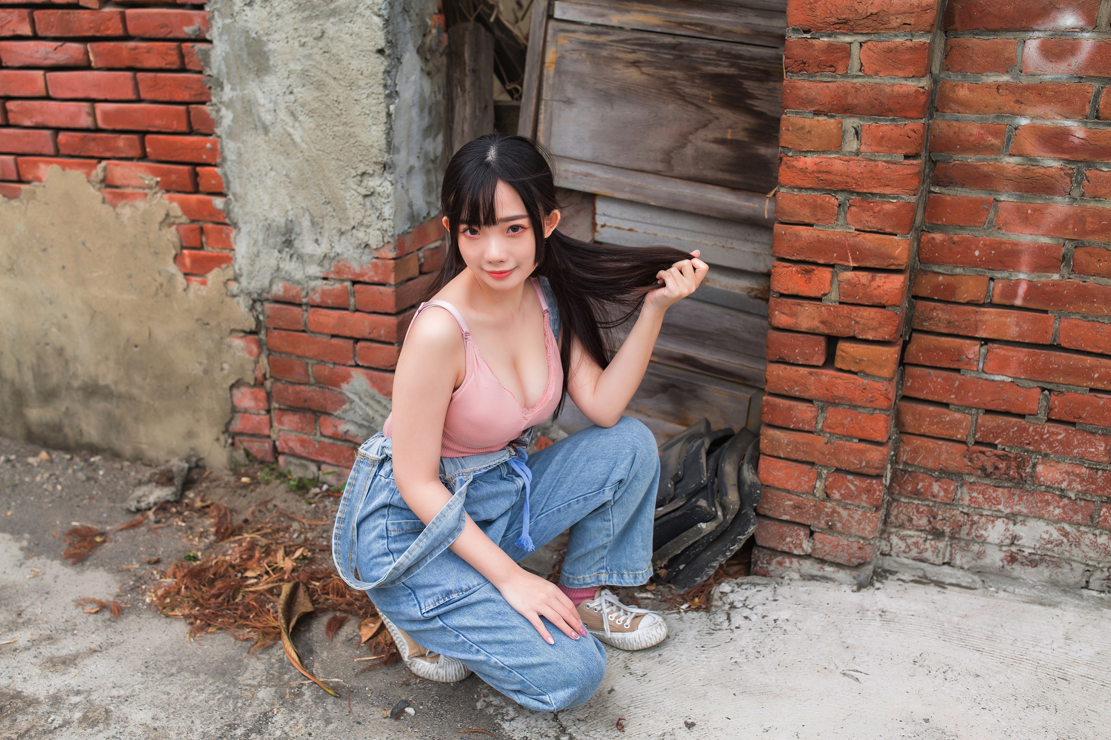 Asian girl in pink singlet and denim overalls HD Wallpaper