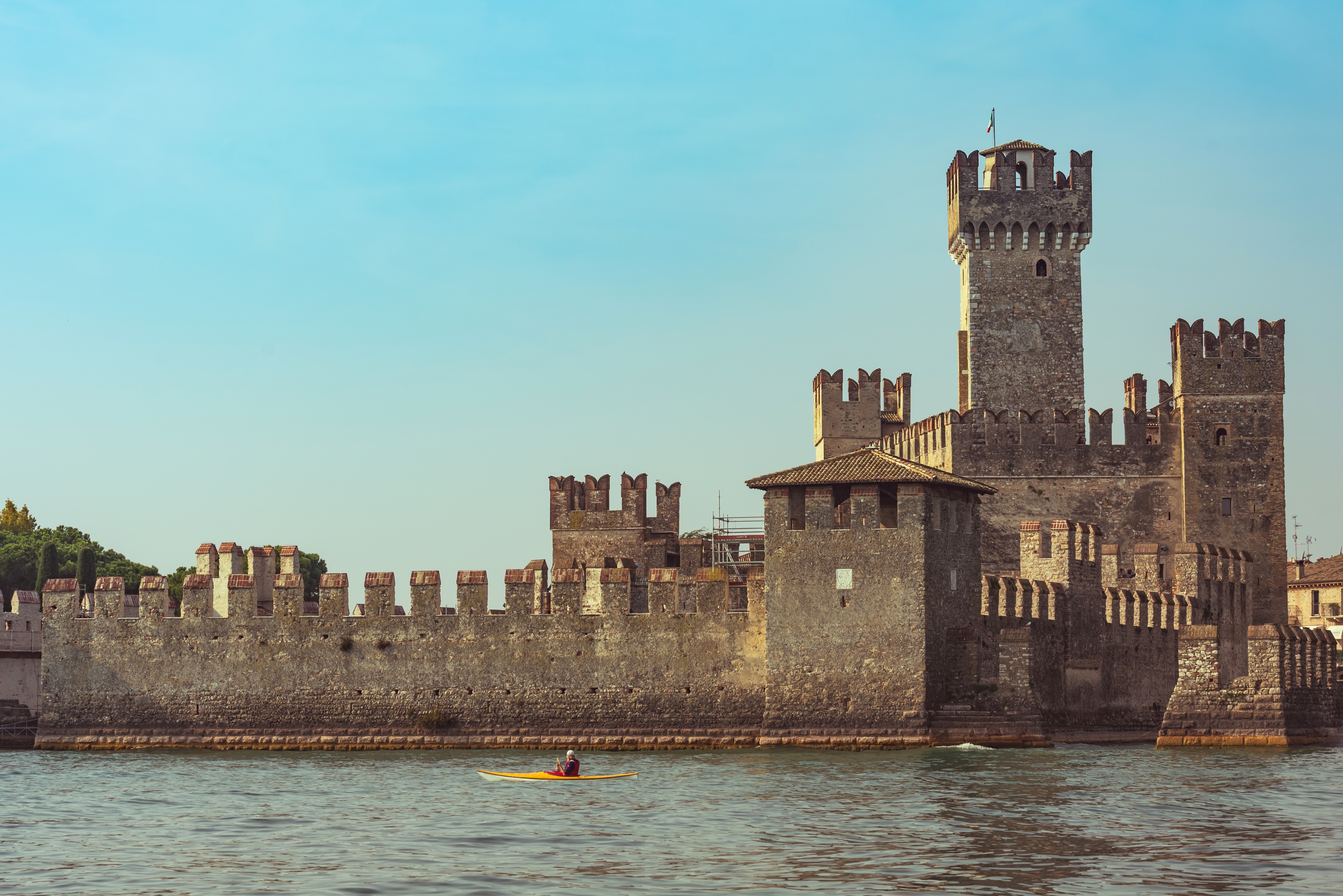 Castle Scaligero di Sirmione on Lake Garda, Italy HD Wallpaper