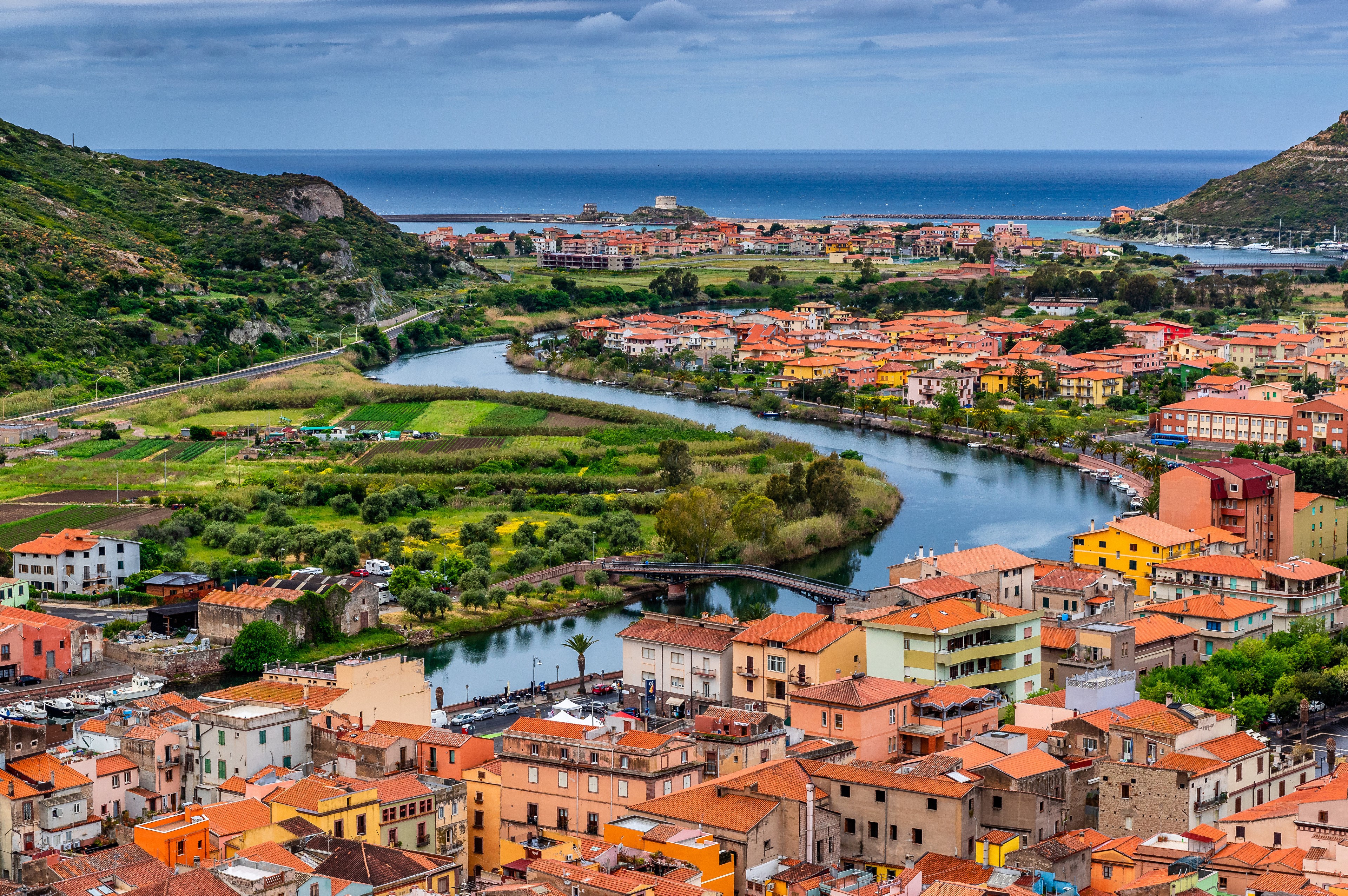 Bosa, Italy: Temo River and Coastal Town HD Wallpaper
