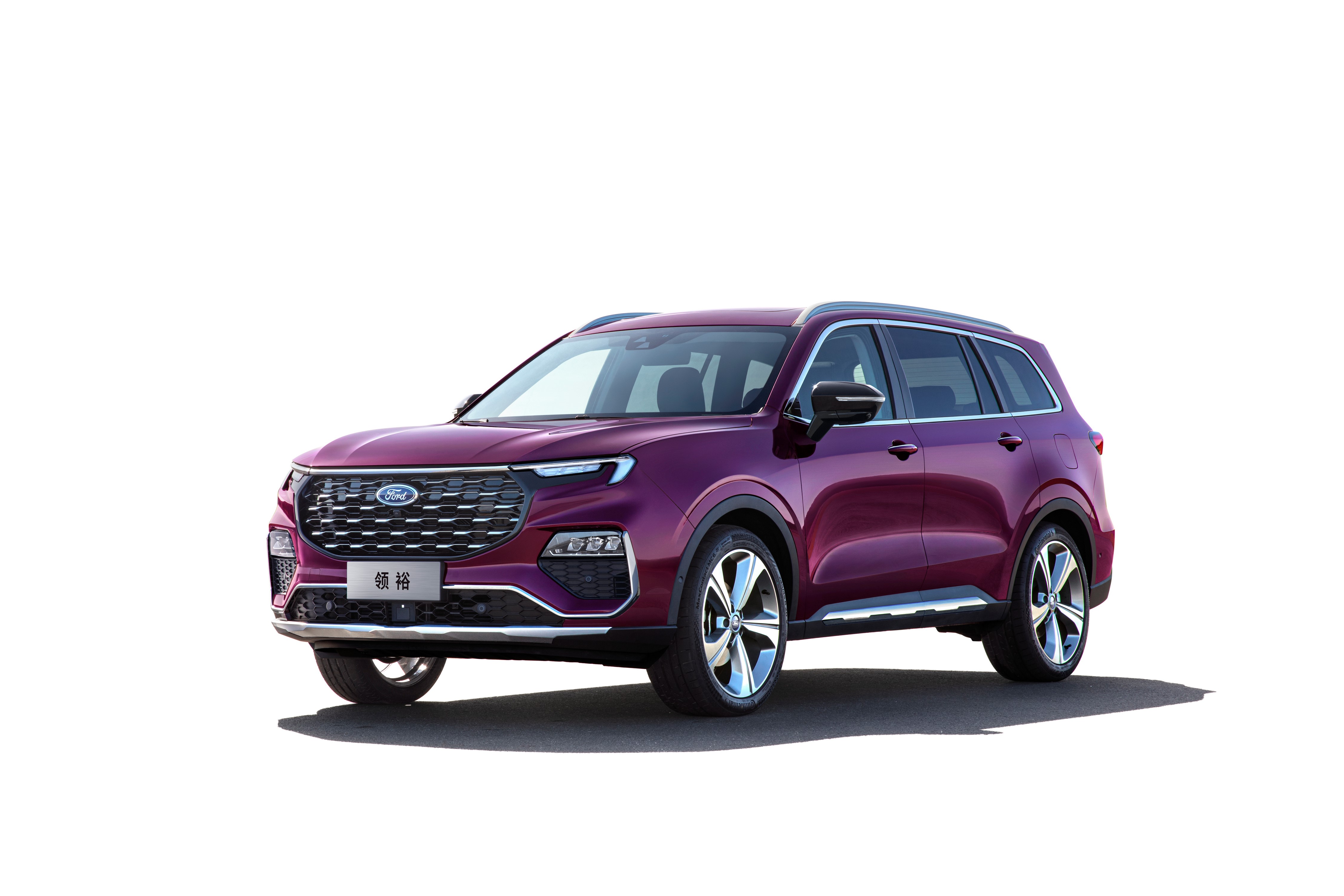 4K Ford Equator Titanium Crossover in Violet Metallic HD Wallpaper