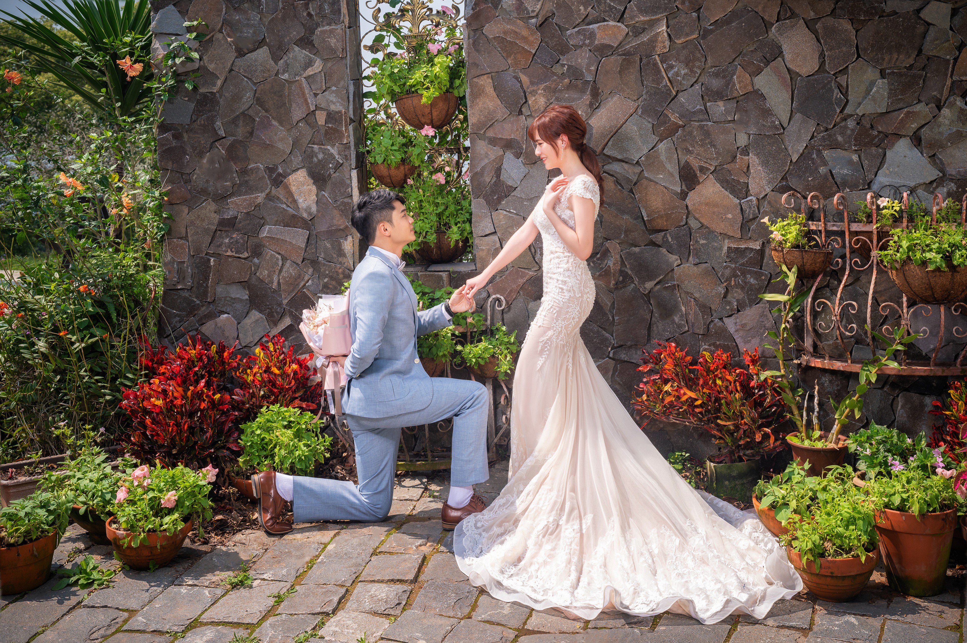 Bride and Groom Wedding Proposal with Bouquet HD Wallpaper