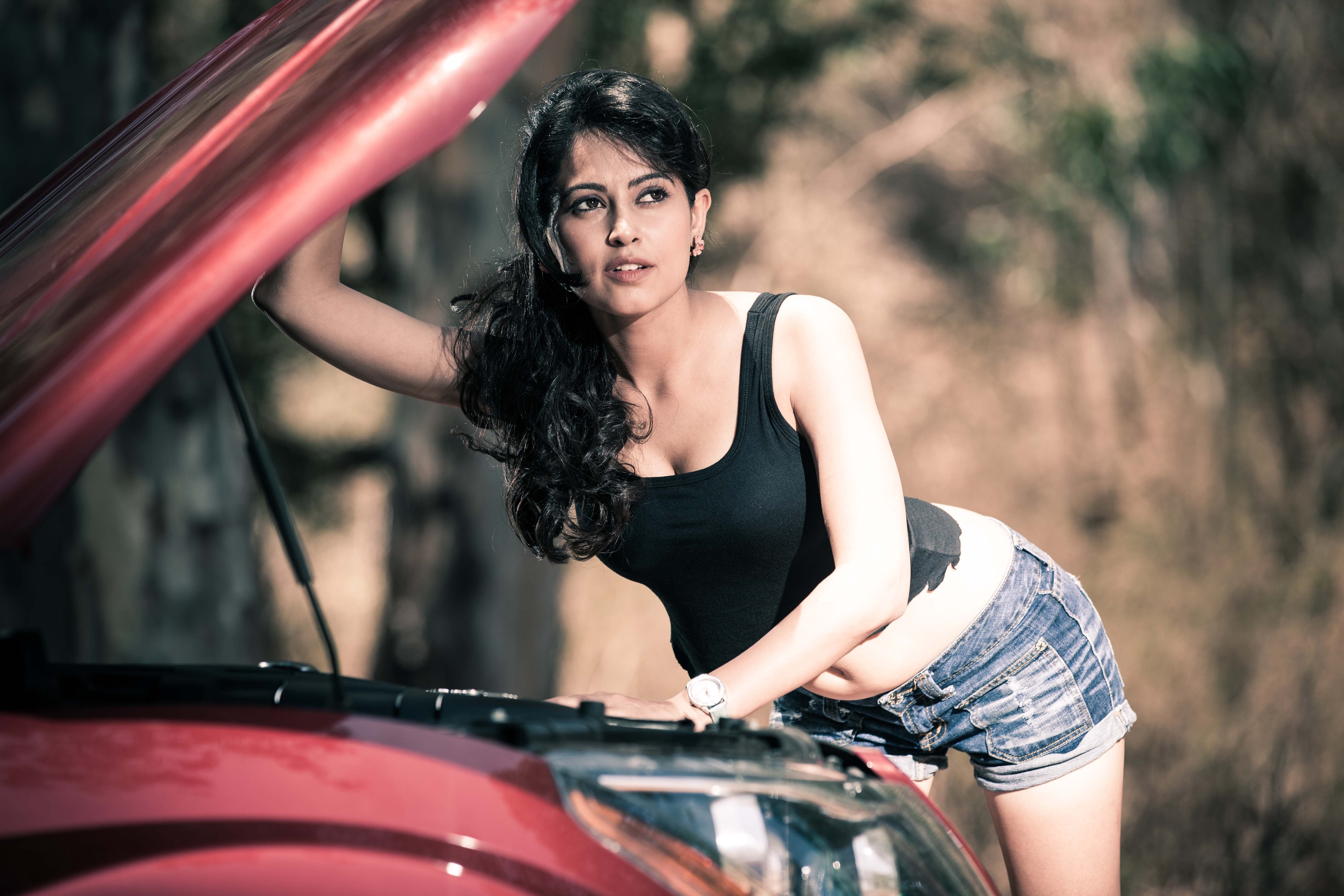Disha Patani in Casual Summer Outfit 4K HD Wallpaper