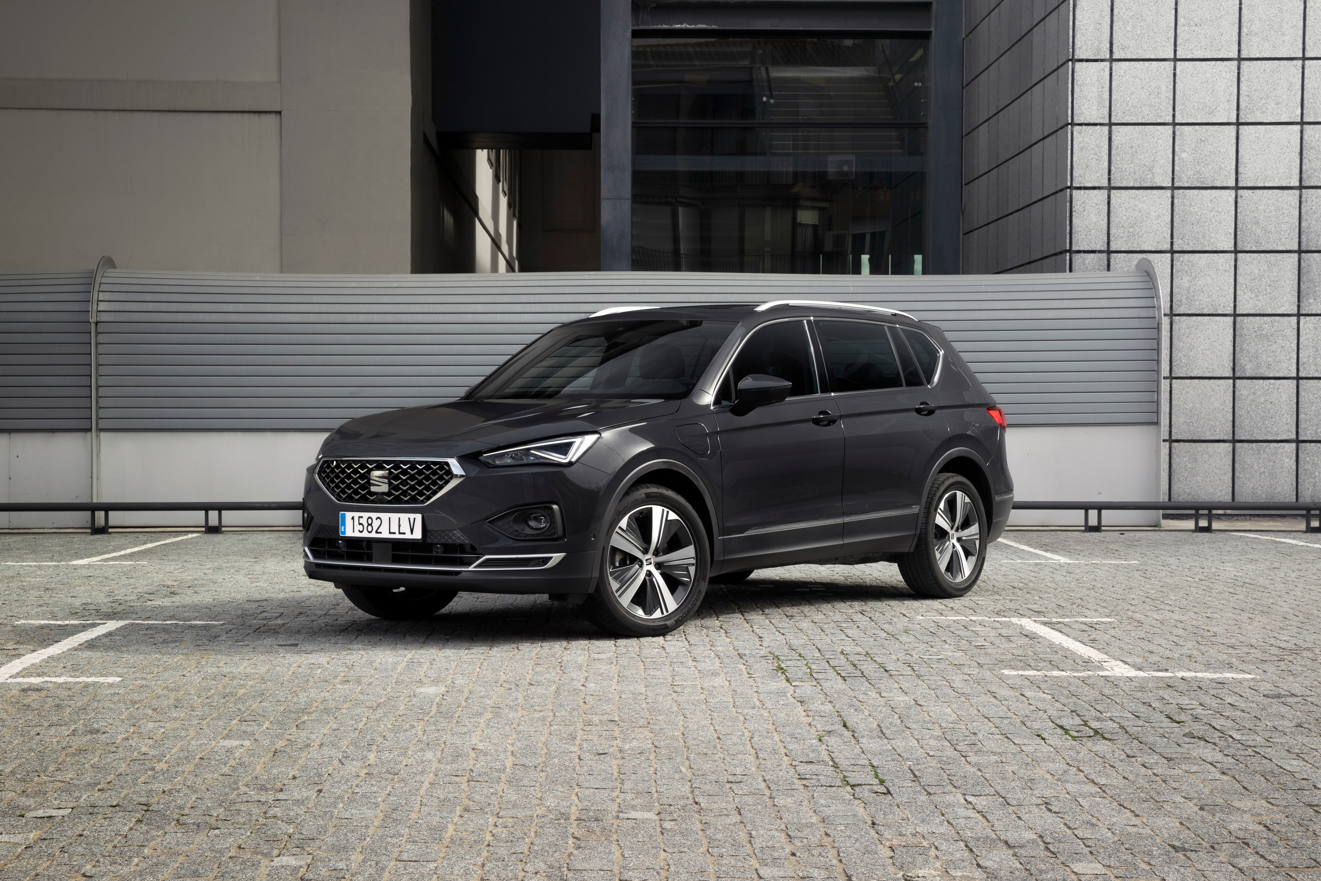 Seat Tarraco Xcellence eHybrid Crossover HD Wallpaper