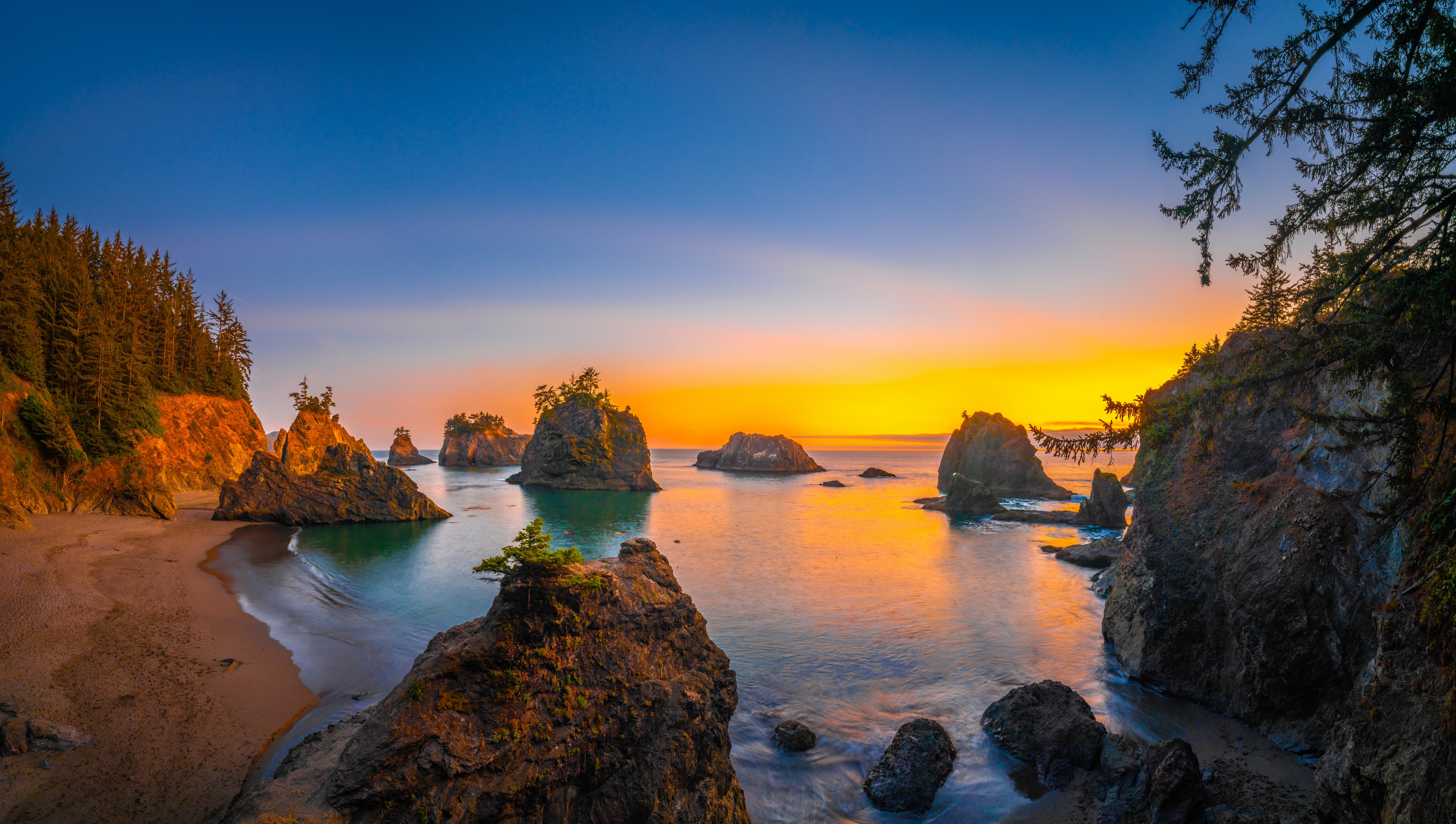 Oregon Coast Sunset with Sea Stacks HD Wallpaper