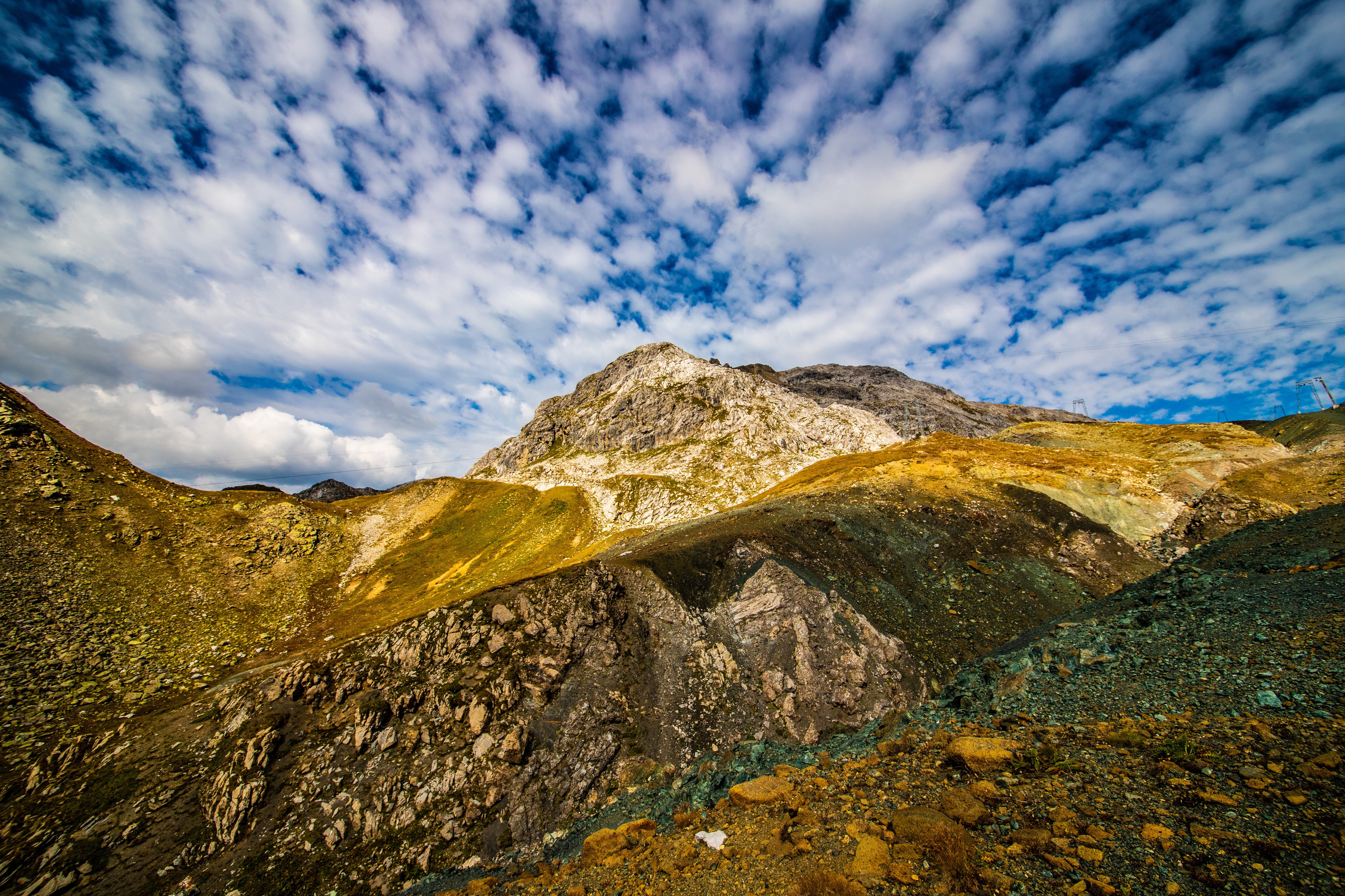 Mountains and Clouds in Switzerland HD Wallpaper