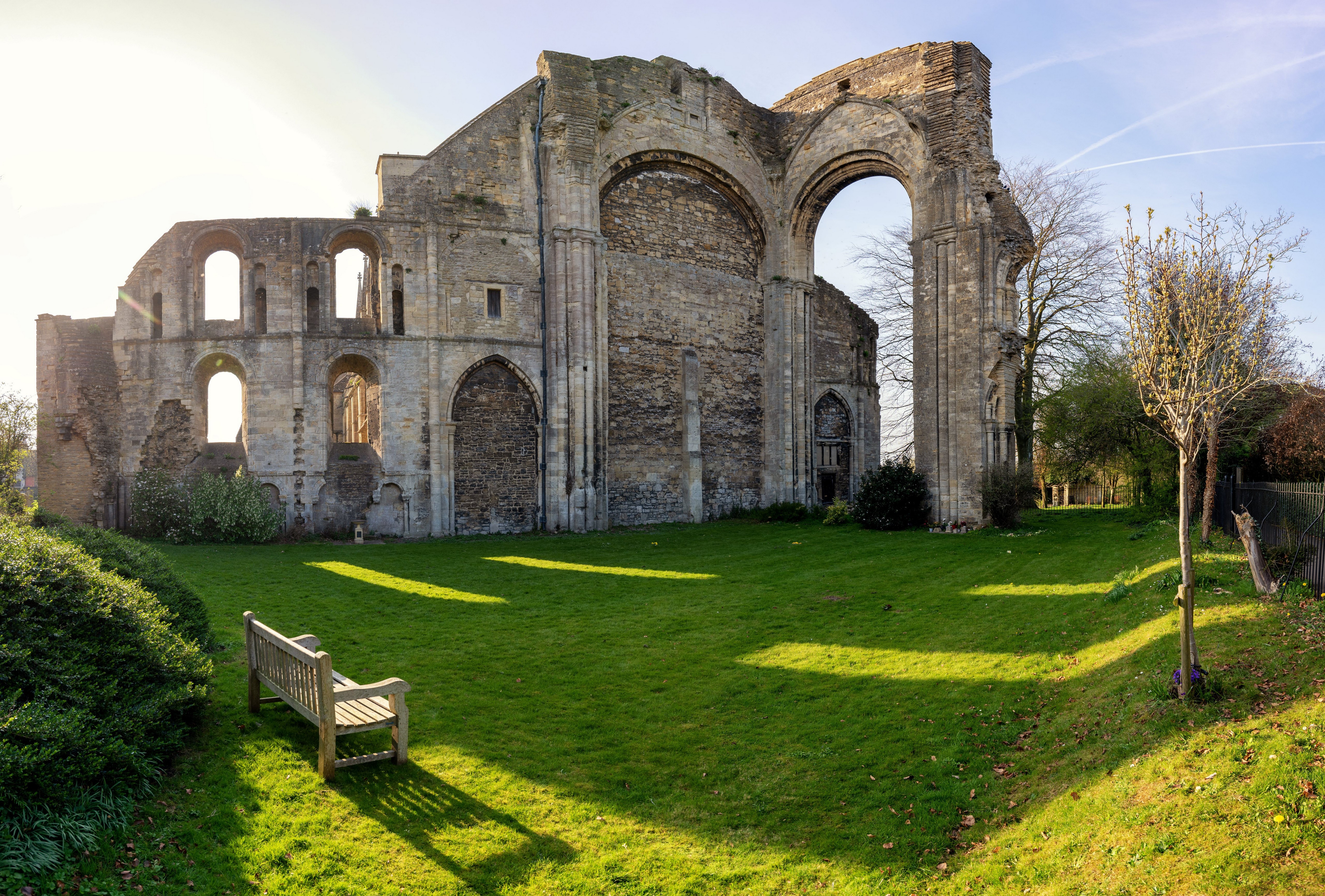 Malmesbury Abbey ruins in England HD Wallpaper