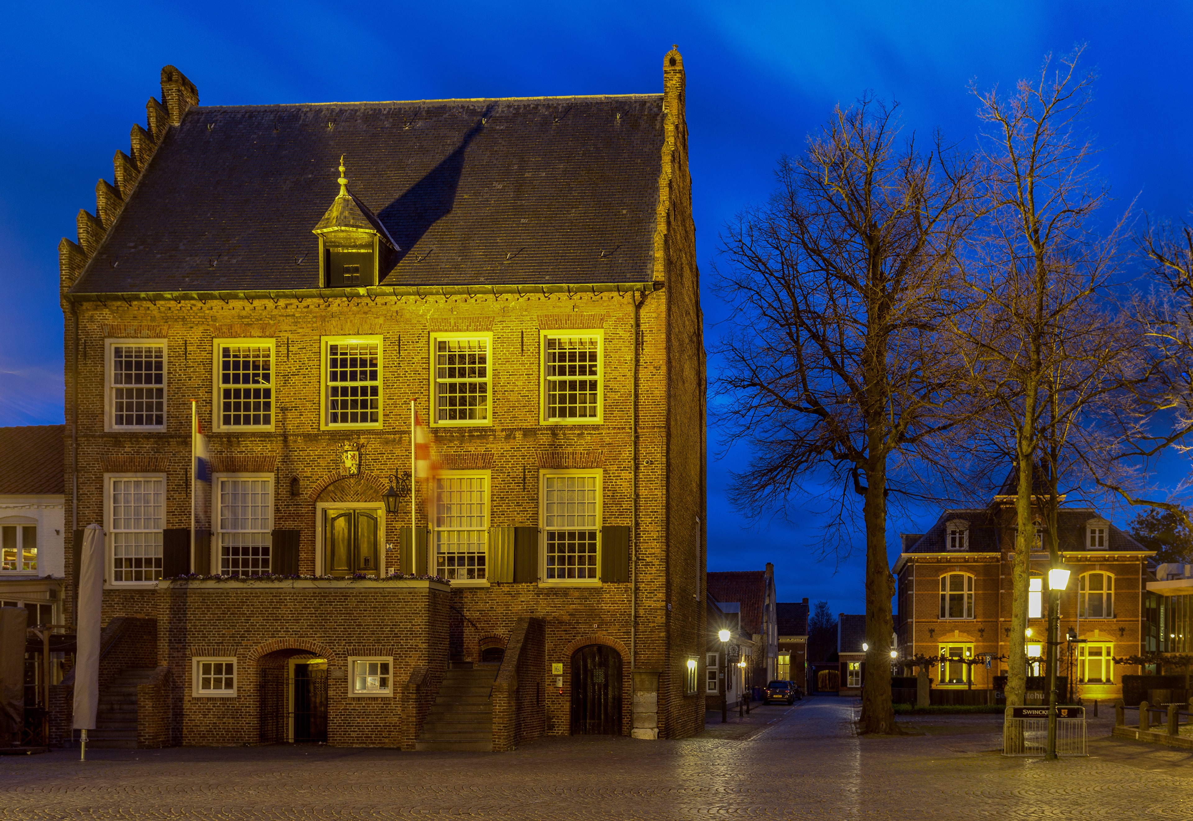 4K Oirschot Netherlands Houses Trees Street Lights HD Wallpaper