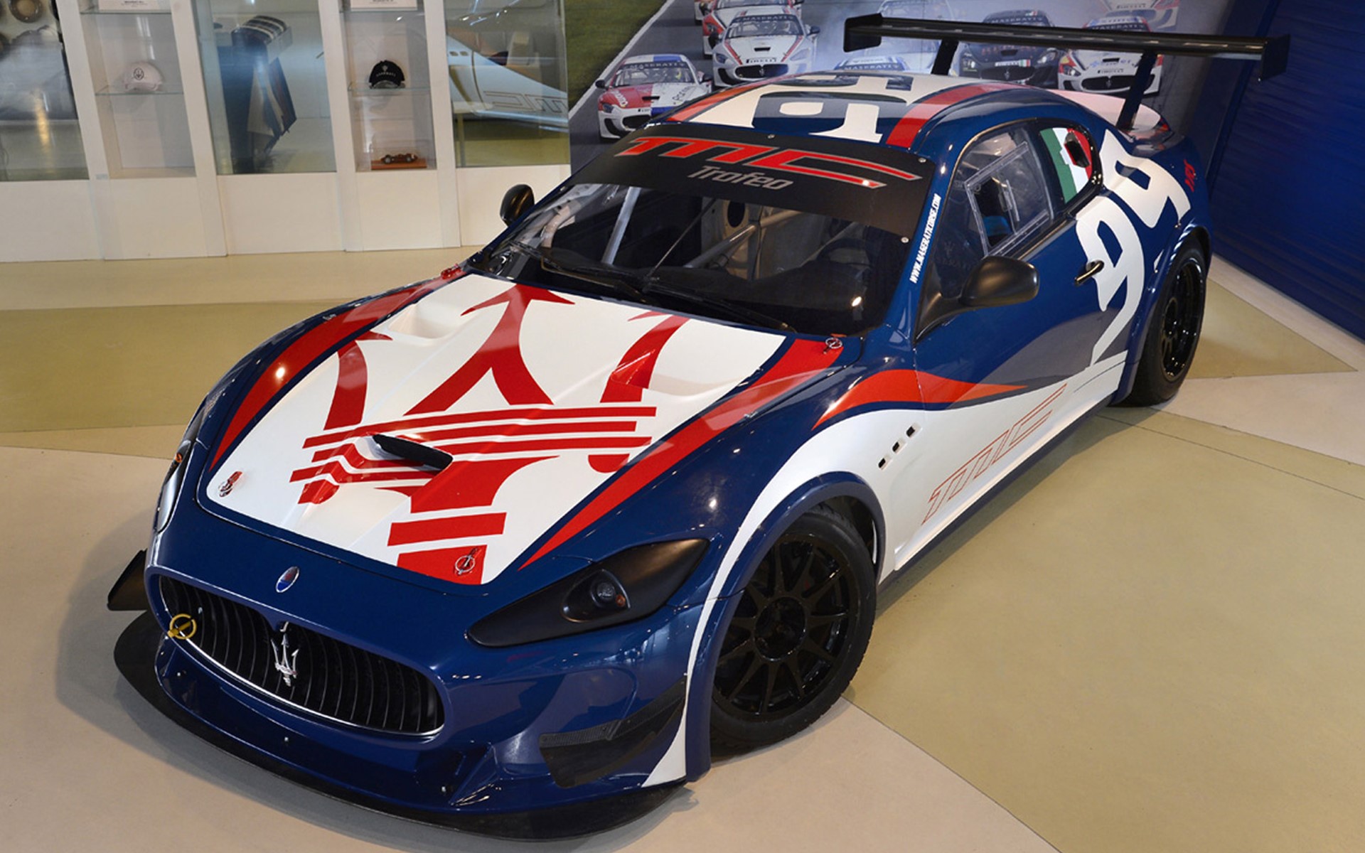 Maserati GranTurismo Trofeo race car HD Wallpaper