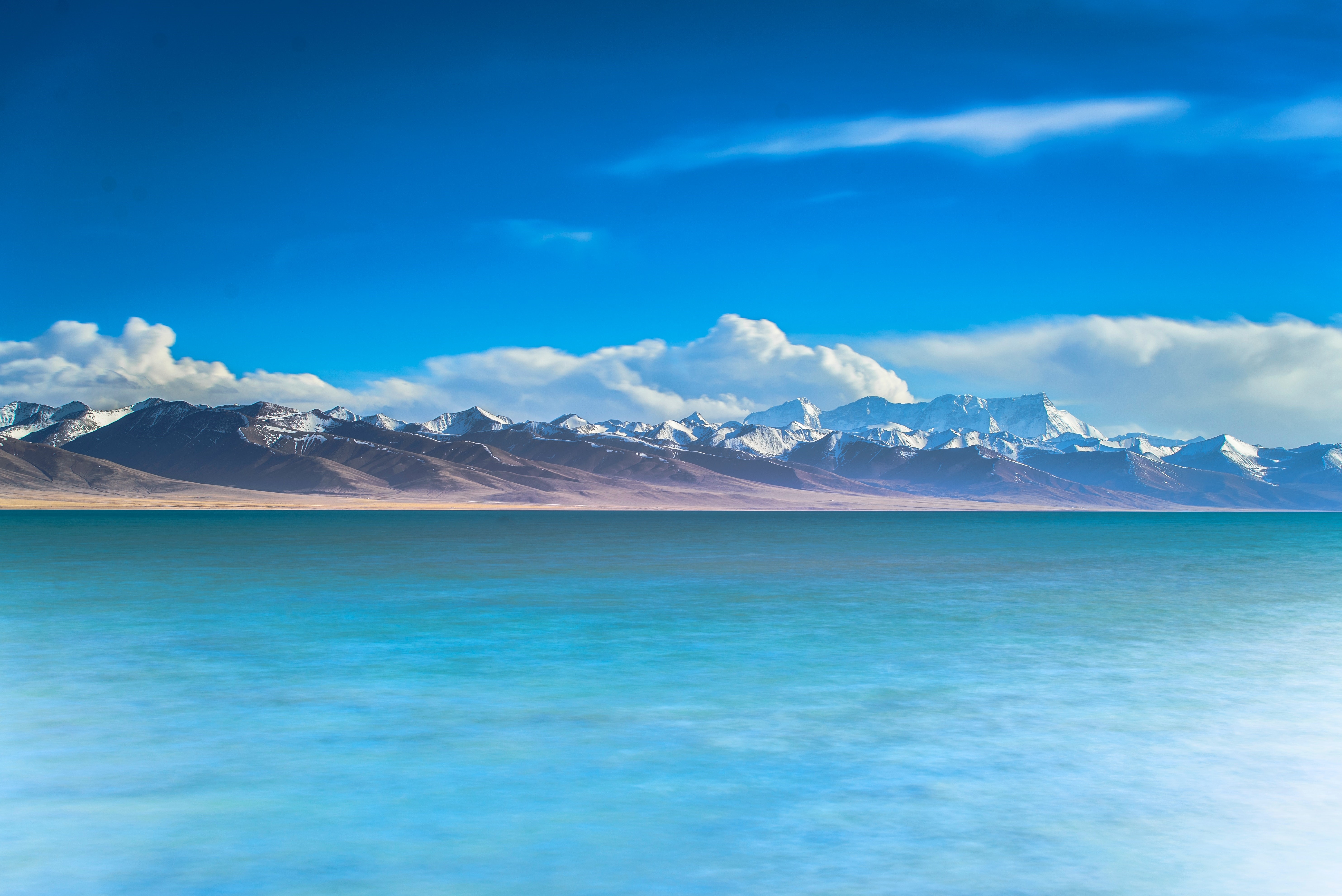 4K Mountains and Ocean View Nature HD Wallpaper