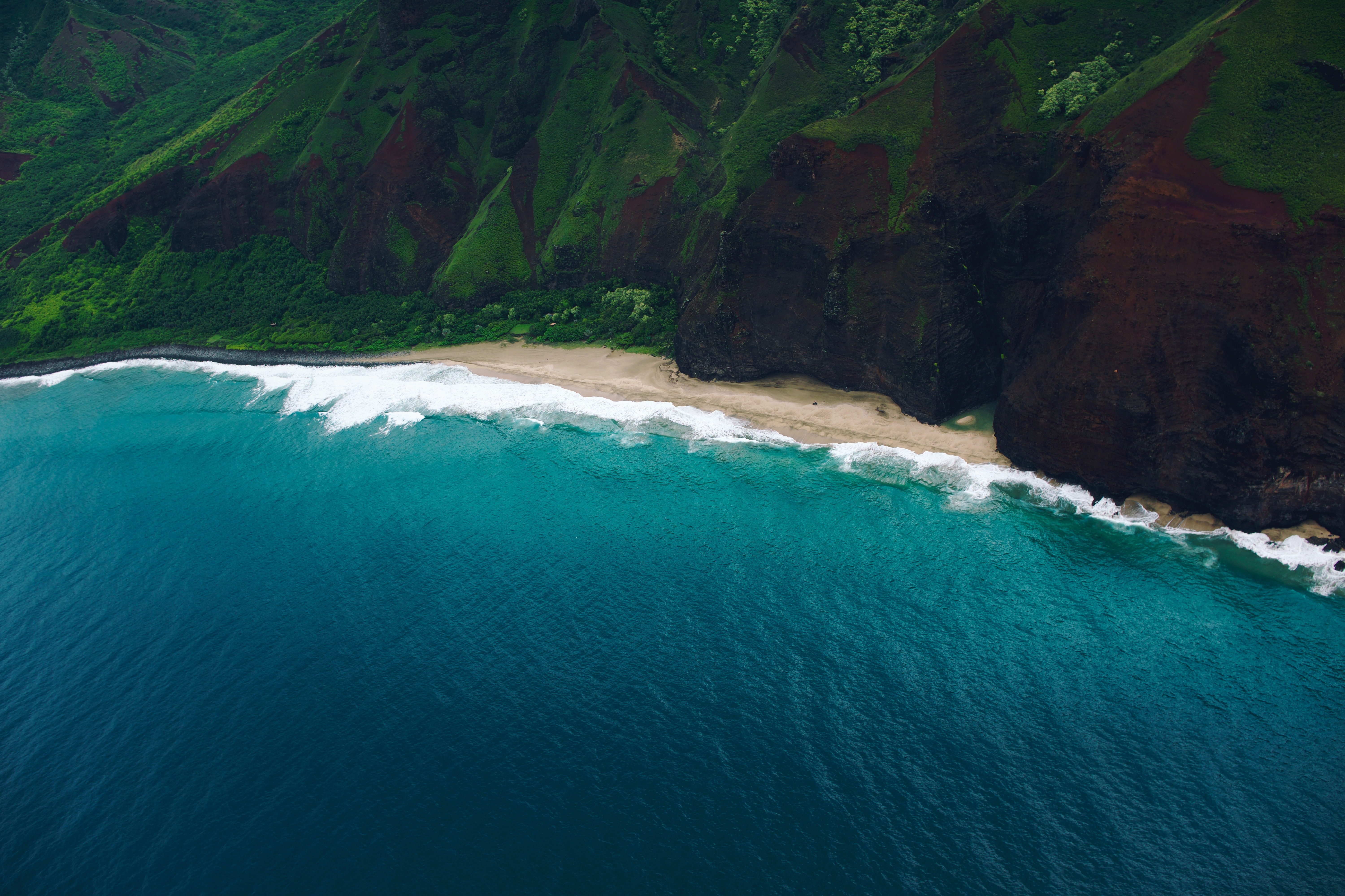 4K Hawaii Napali Coastline Aerial View HD Wallpaper