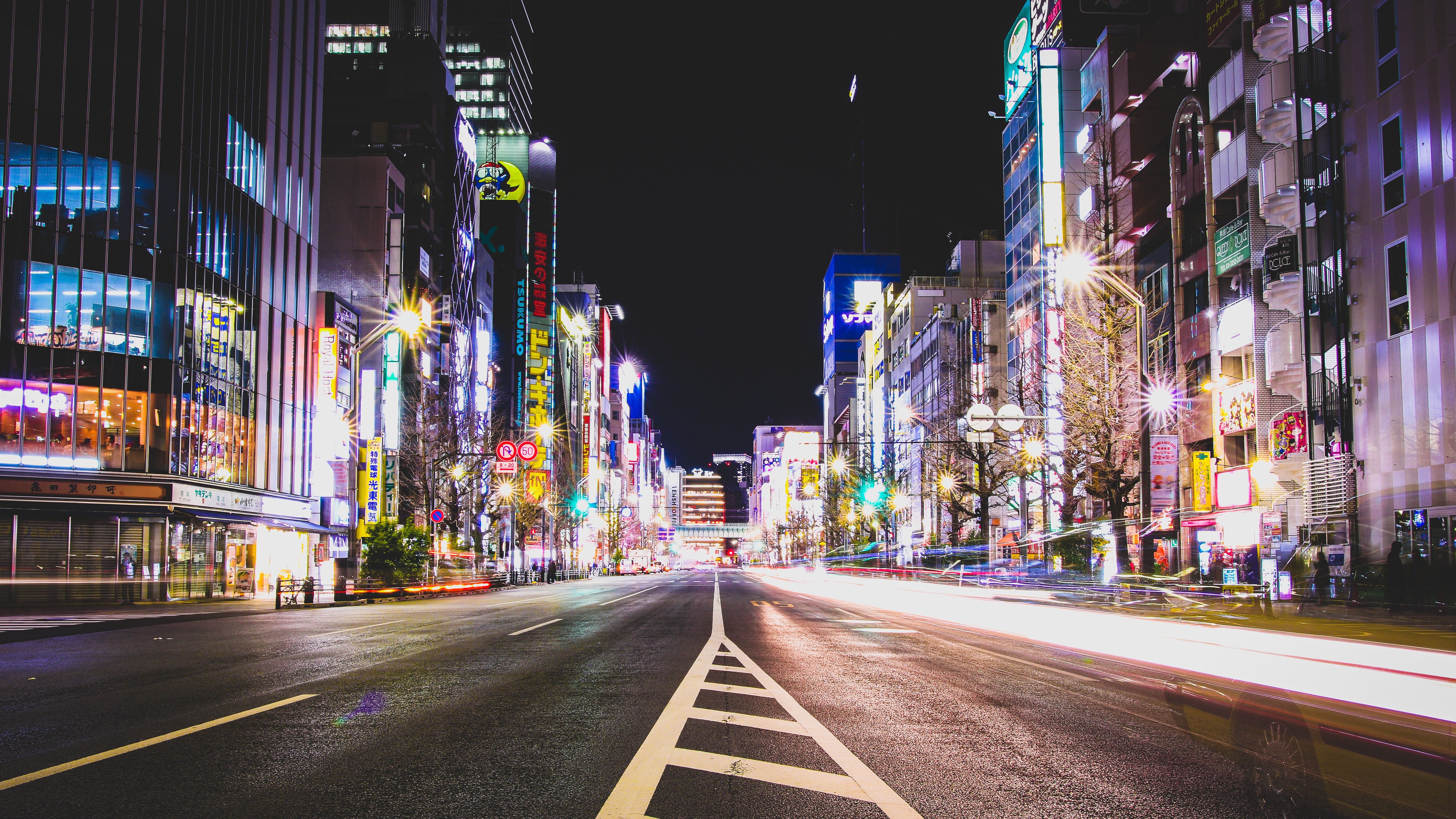 4K Tokyo Akihabara street at night HD Wallpaper