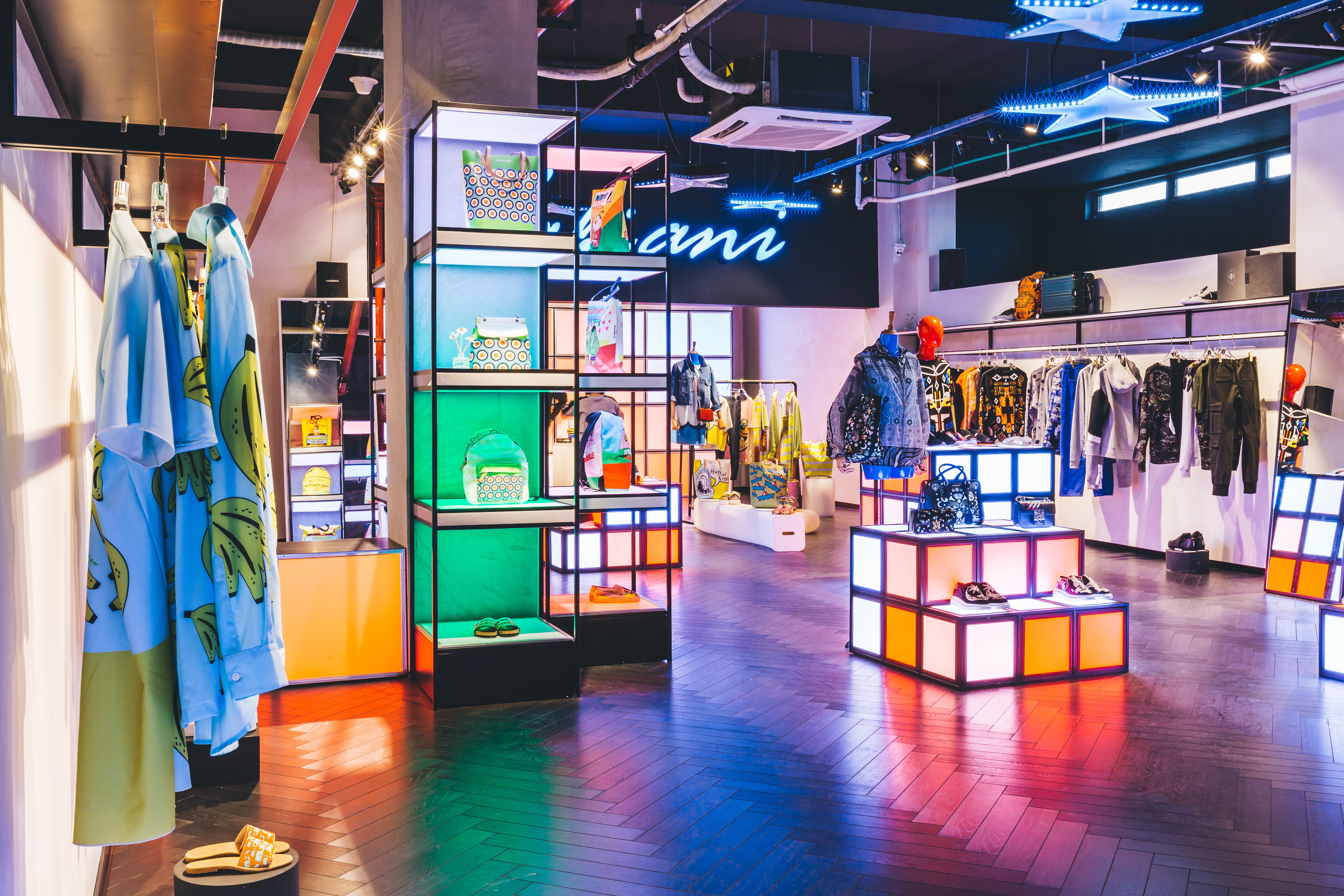 Colorful clothing store interior with displays HD Wallpaper