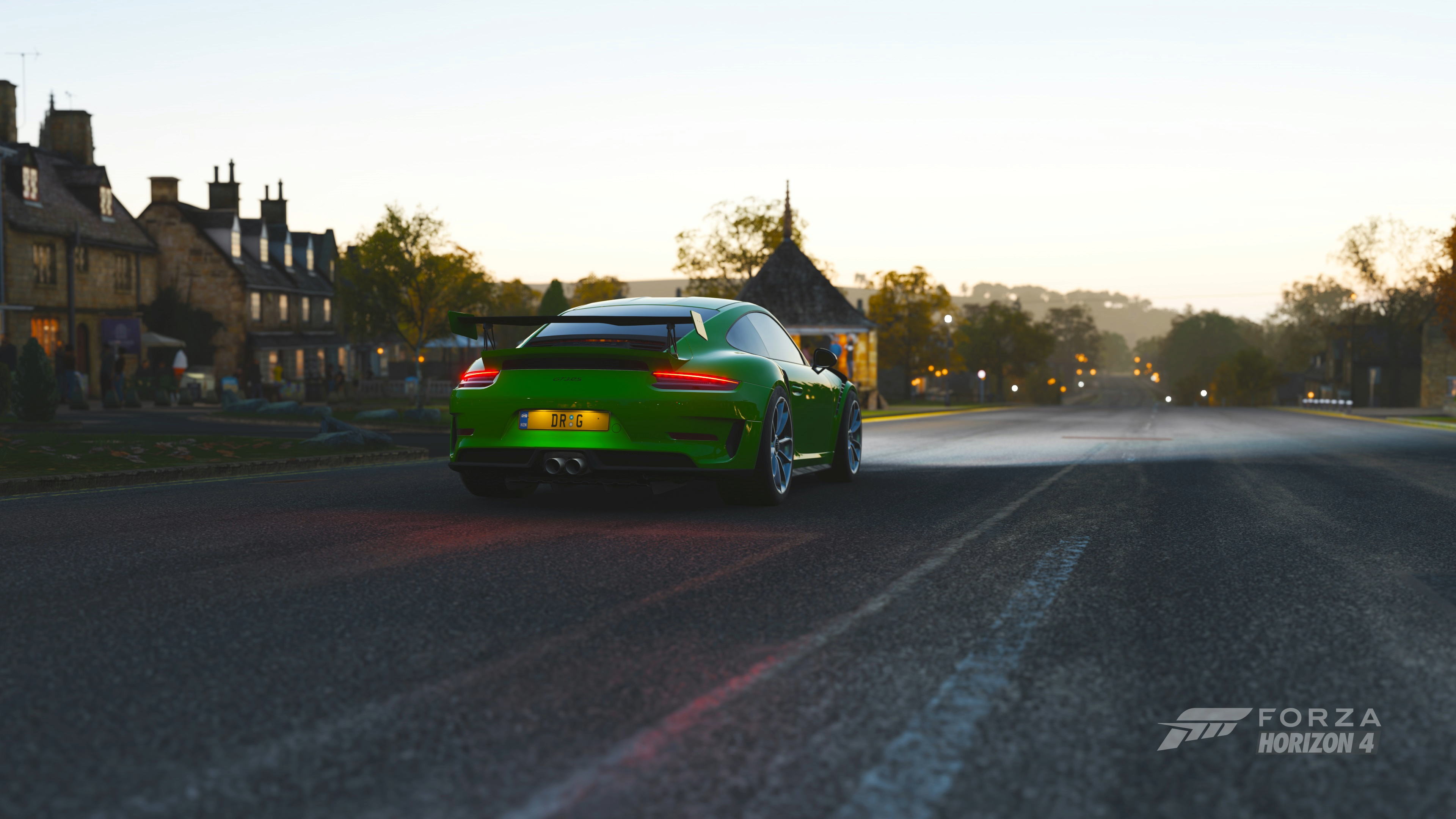 Green Porsche 911 GT3 RS in Forza Horizon 4 HD Wallpaper