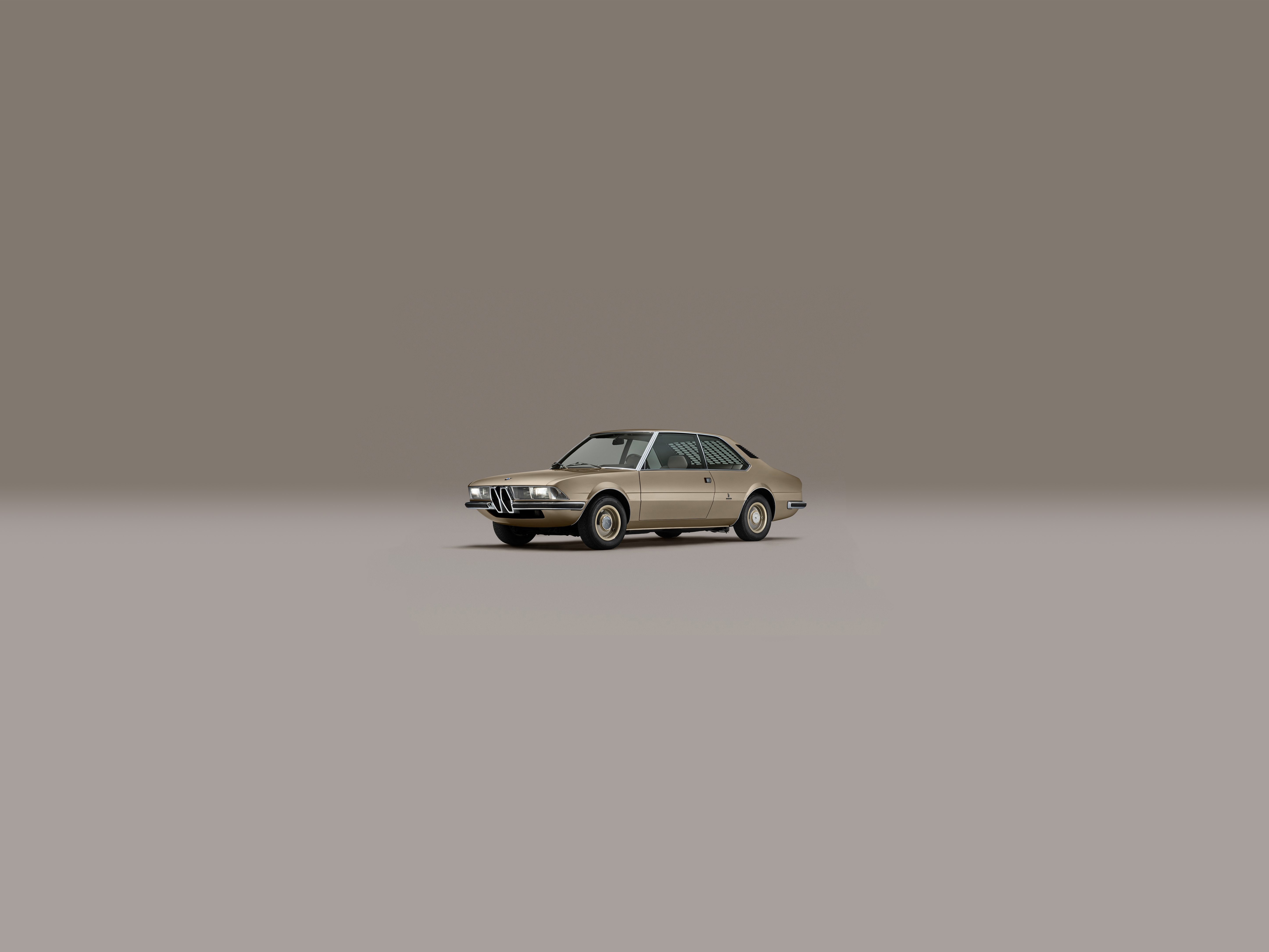 4K BMW old car on gray background HD Wallpaper
