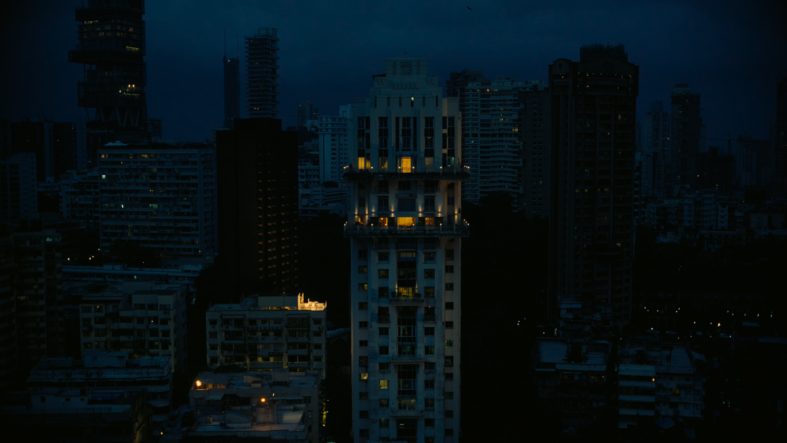 Skyscrapers at night, Christopher Nolan film HD Wallpaper