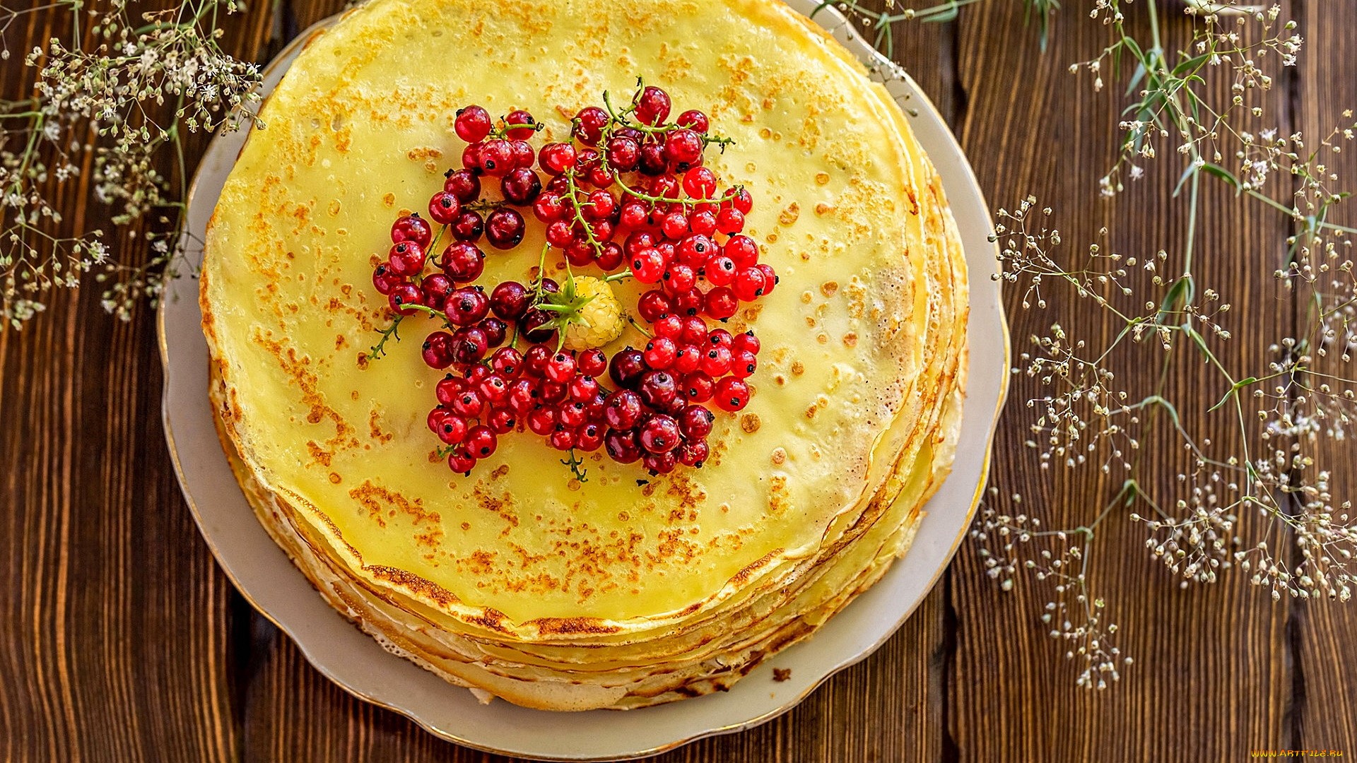 Stack of pancakes with red currants and flowers HD Wallpaper
