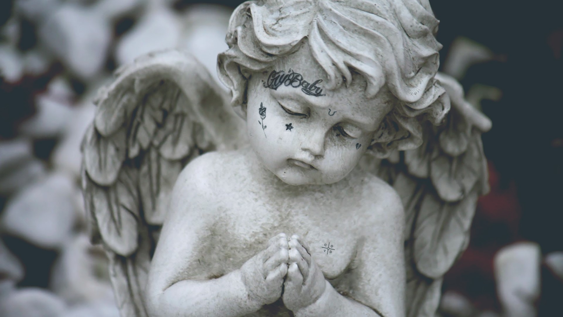 Statue of Lil Peep as an angel HD Wallpaper