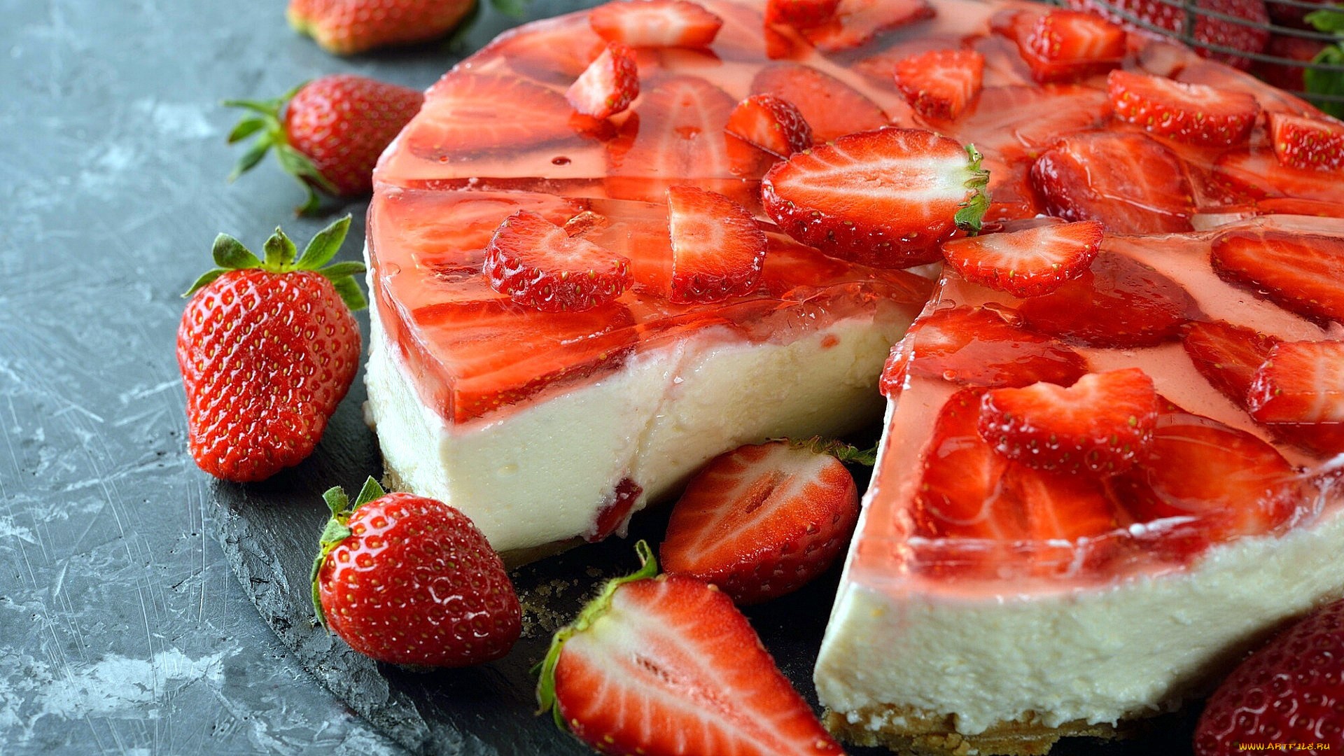 Strawberry Jelly Cake with Fresh Strawberries HD Wallpaper