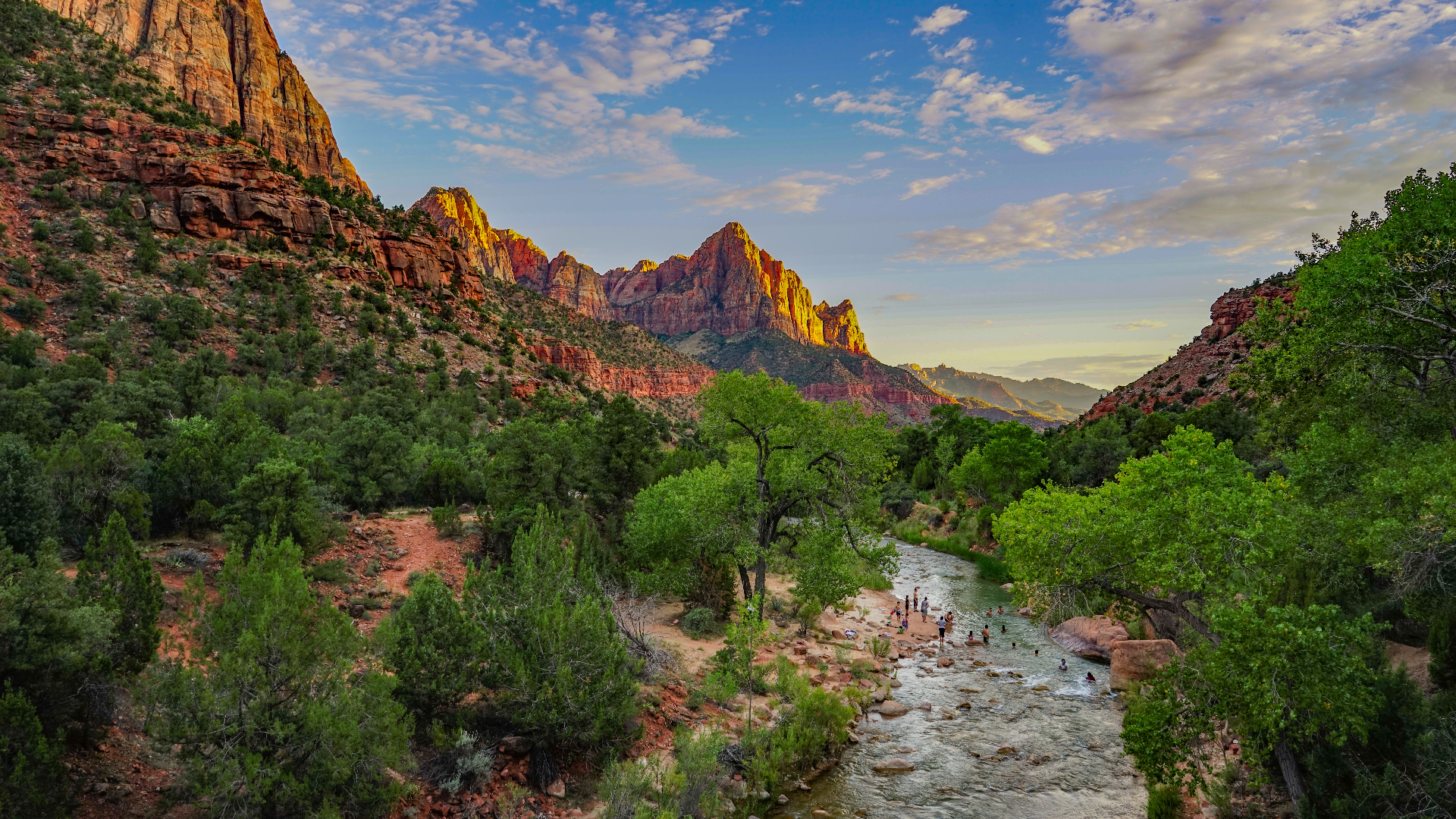 Zion National Park river and mountains at sunset HD Wallpaper