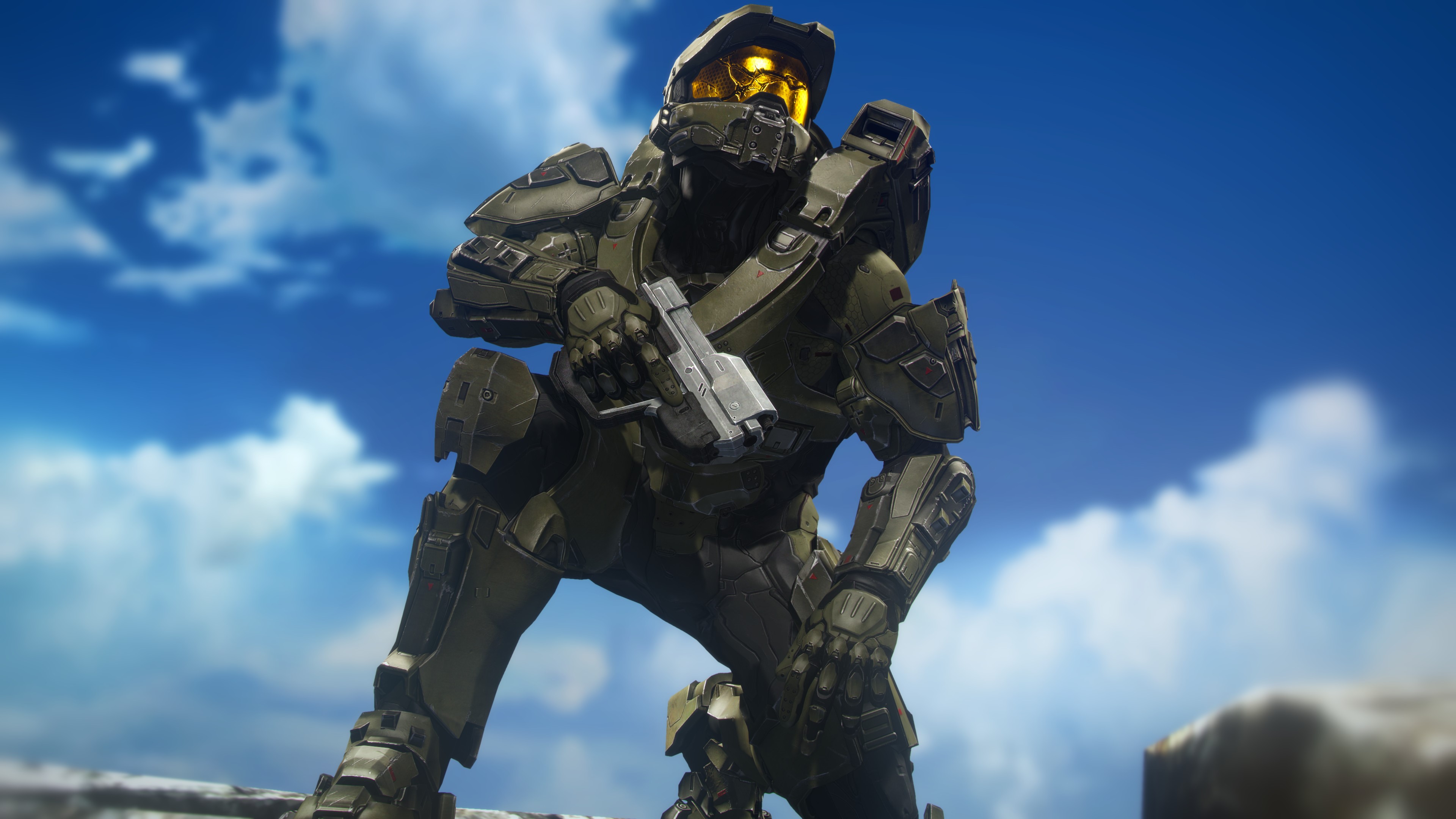 Master Chief from Halo 5: Guardians with weapon HD Wallpaper