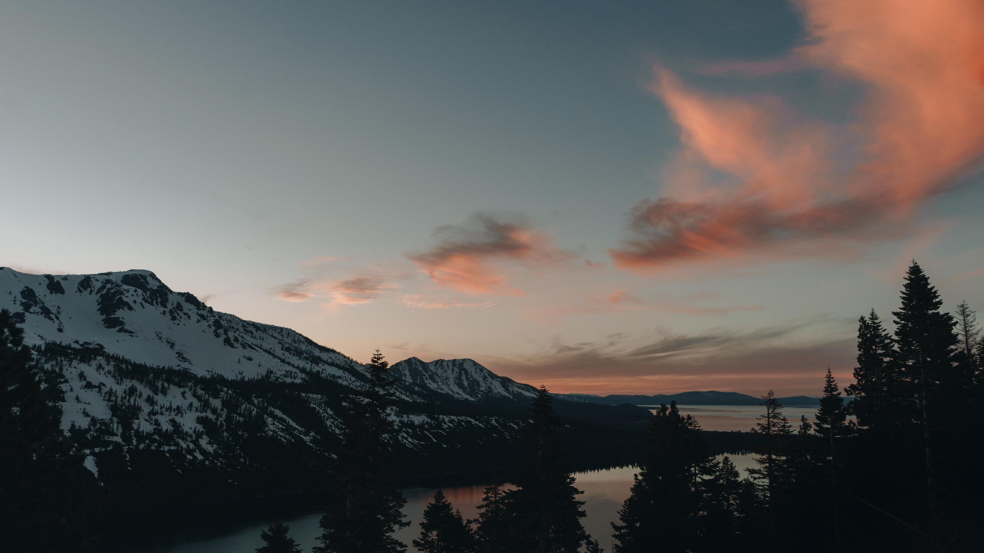 Sunset over Fallen Leaf Lake, California HD Wallpaper