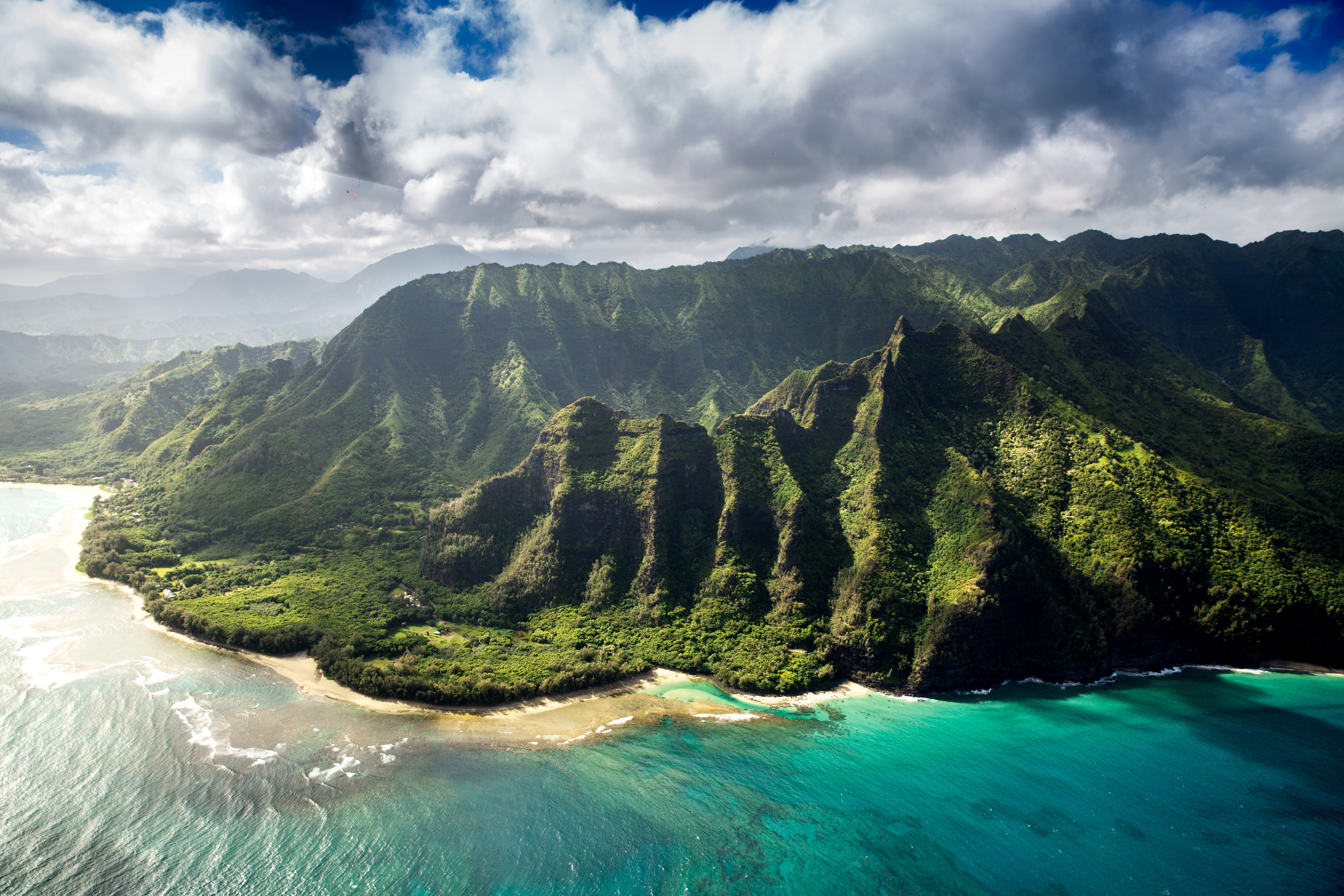 Aerial view of Napali Coast, Kauai, Hawaii HD Wallpaper