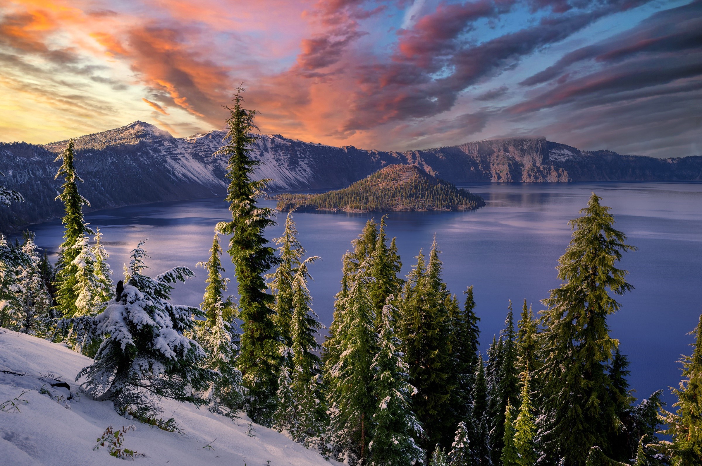 Crater Lake National Park in Winter, Oregon HD Wallpaper