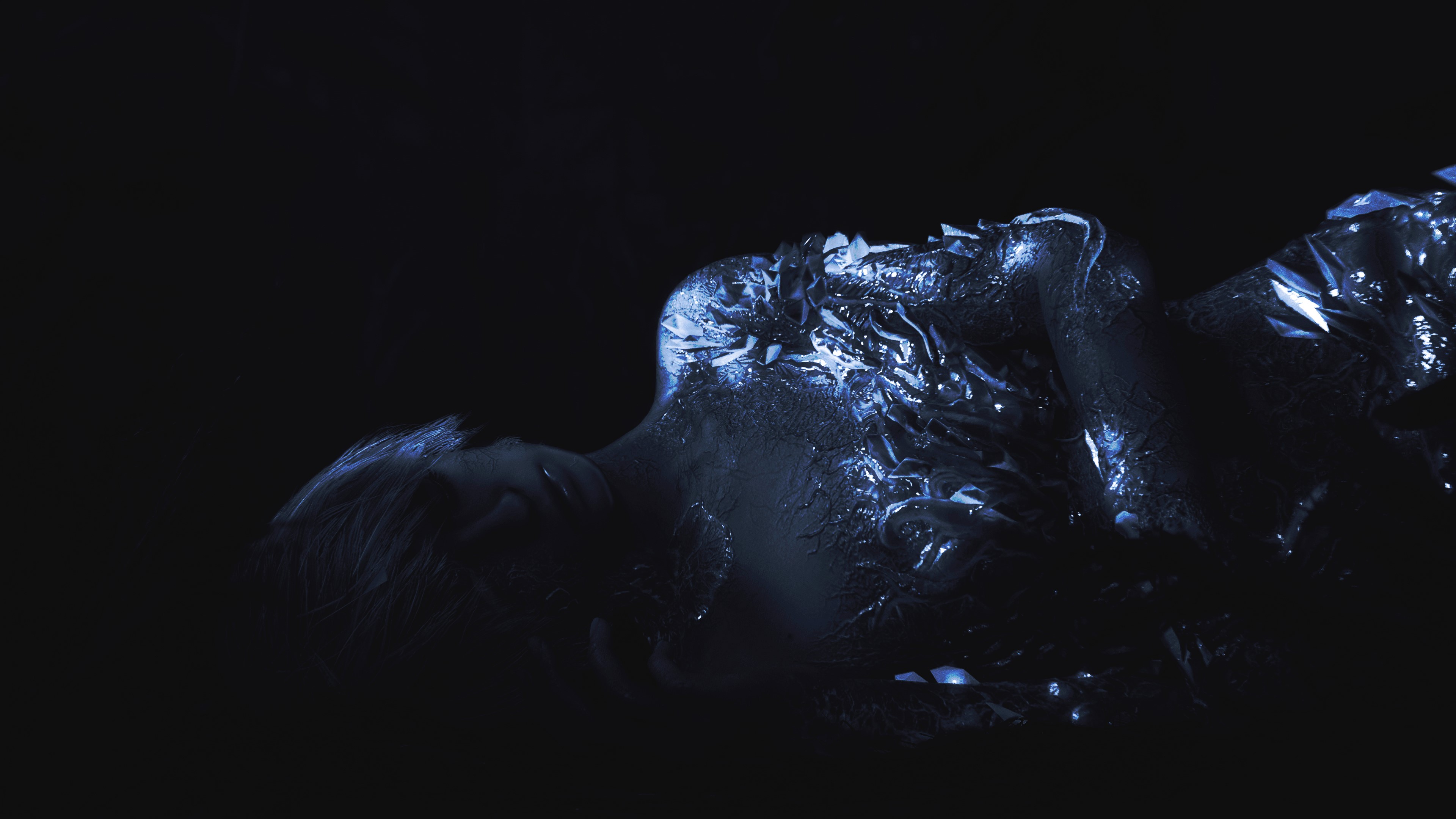 Resident Evil 7 woman covered in glowing substance HD Wallpaper