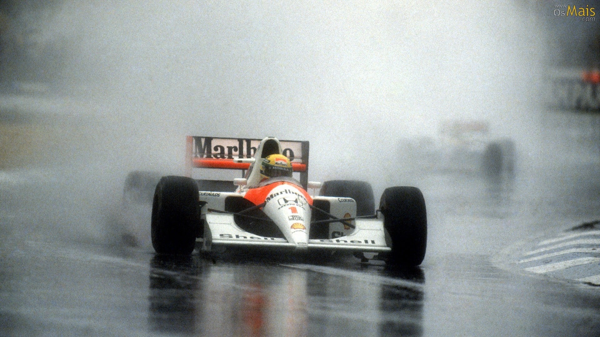 Ayrton Senna driving McLaren MP4 in the rain HD Wallpaper