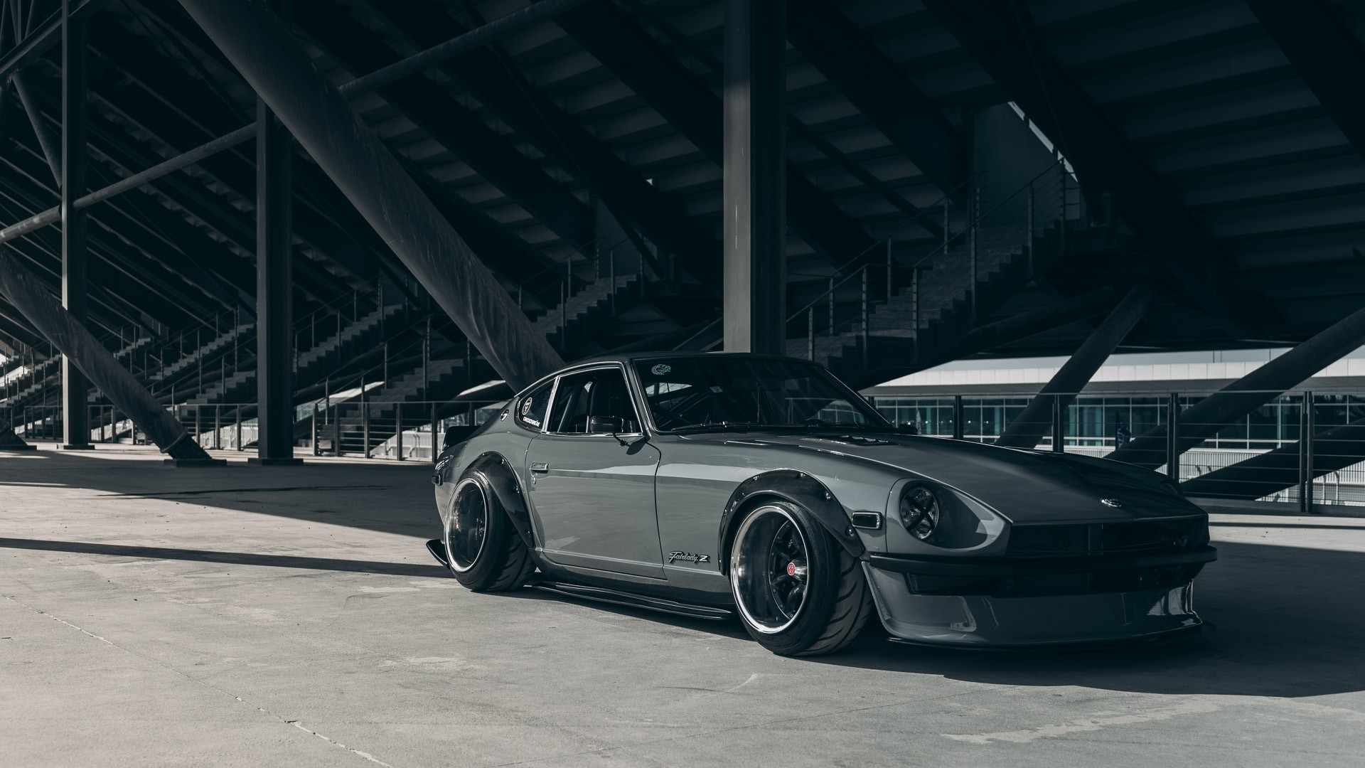 Gray Nissan Fairlady Z S30 with bolt-on fender flares HD Wallpaper