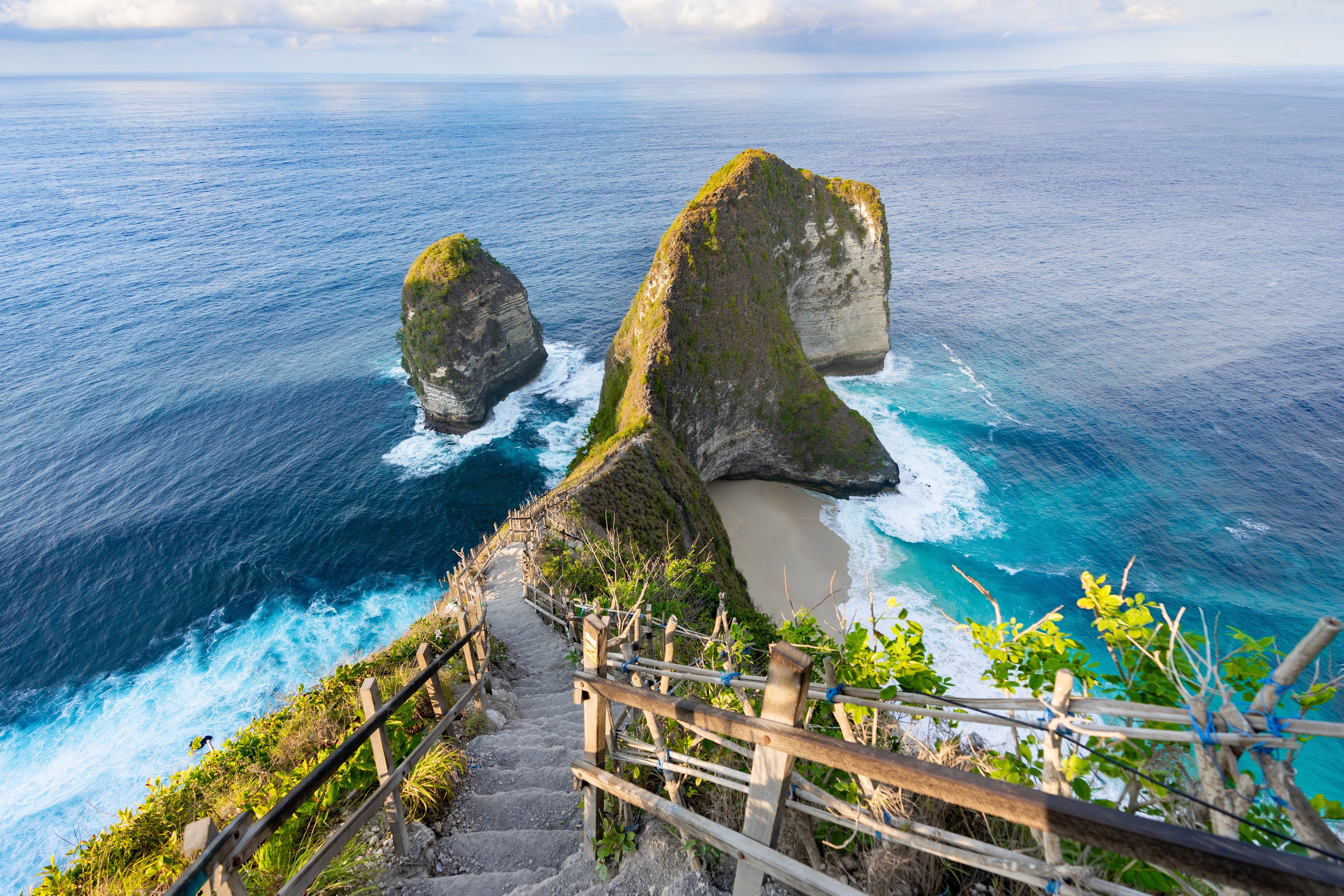 Kelingking Beach Nusa Penida Indonesia 4K HD Wallpaper