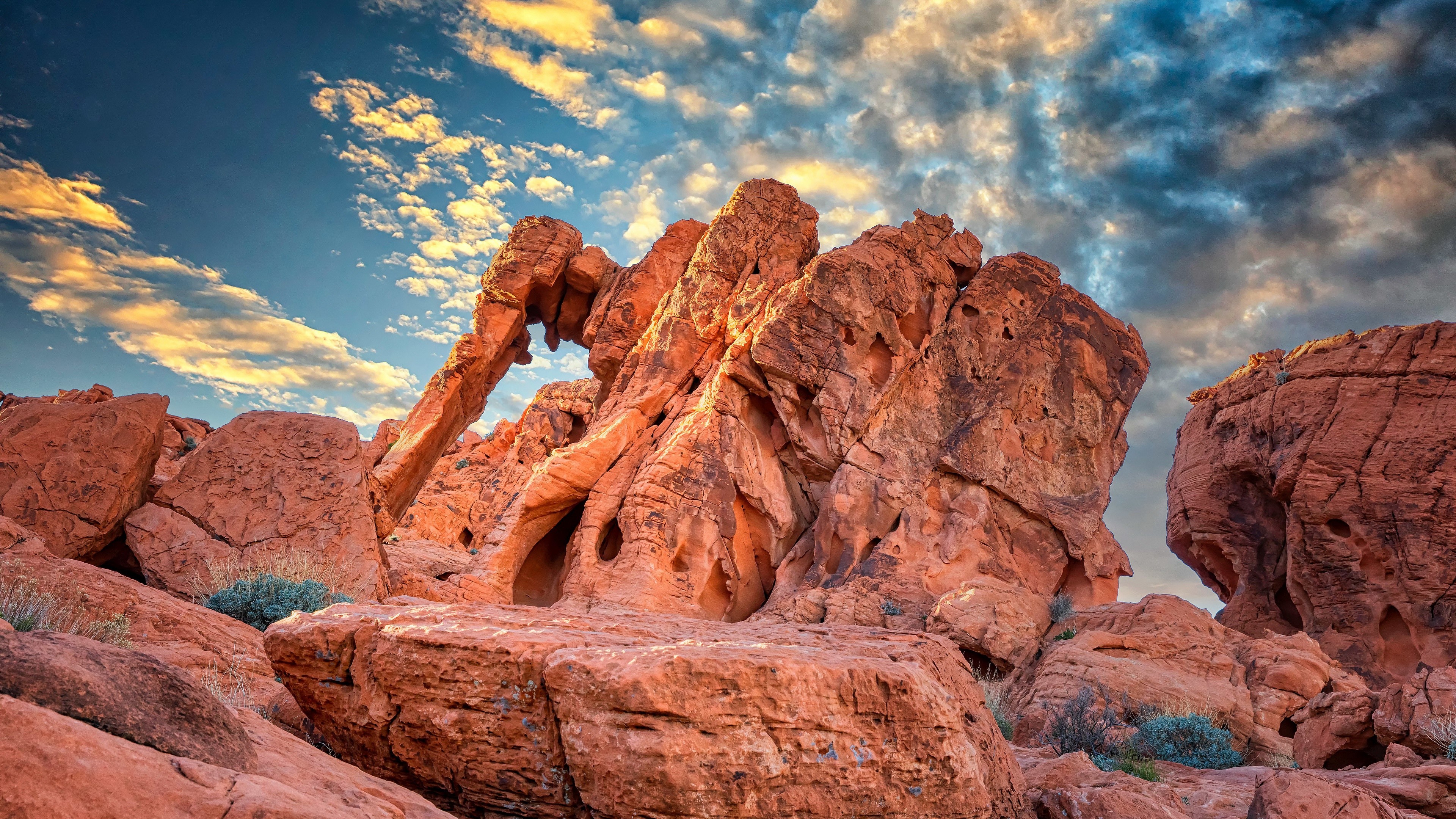Elephant Rock formation in Valley of Fire, Nevada, USA HD Wallpaper