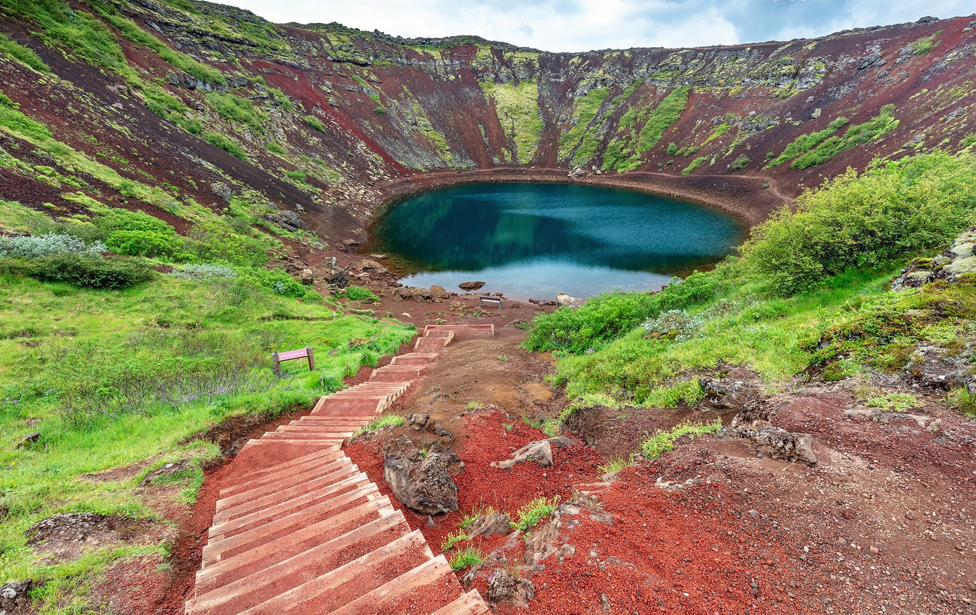 Kerid crater lake in Iceland HD Wallpaper