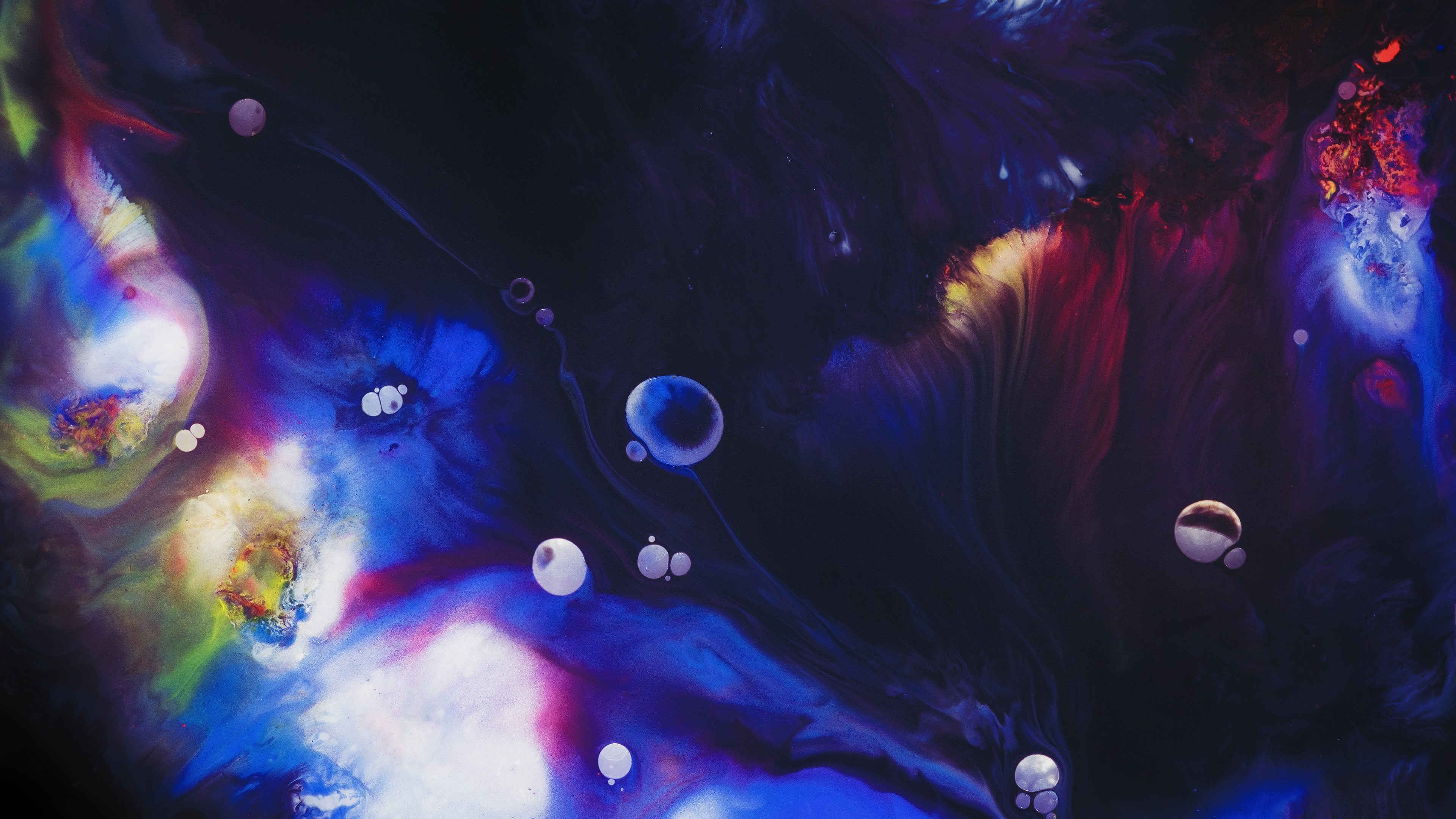 Abstract colorful fluid shapes in 4K HD Wallpaper