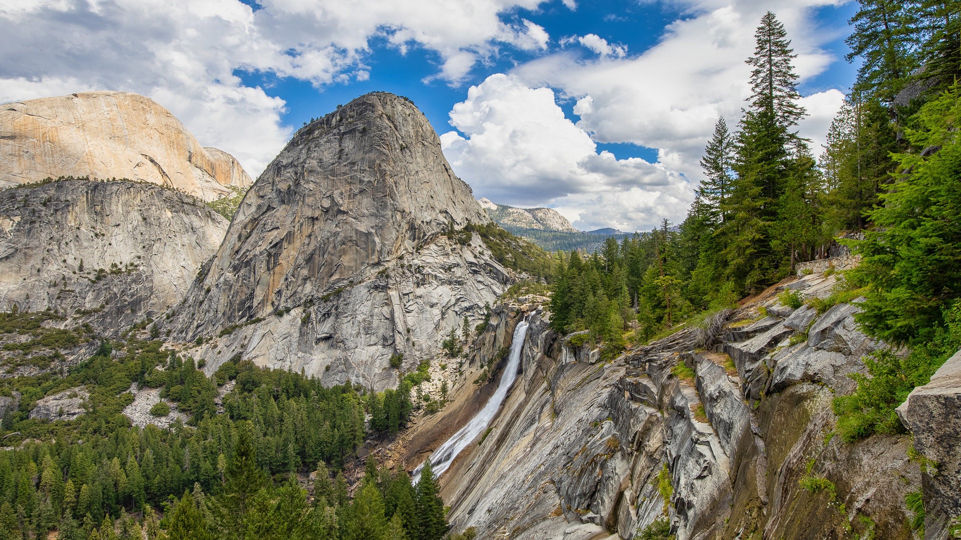 Waterfall in Yosemite National Park, California HD Wallpaper