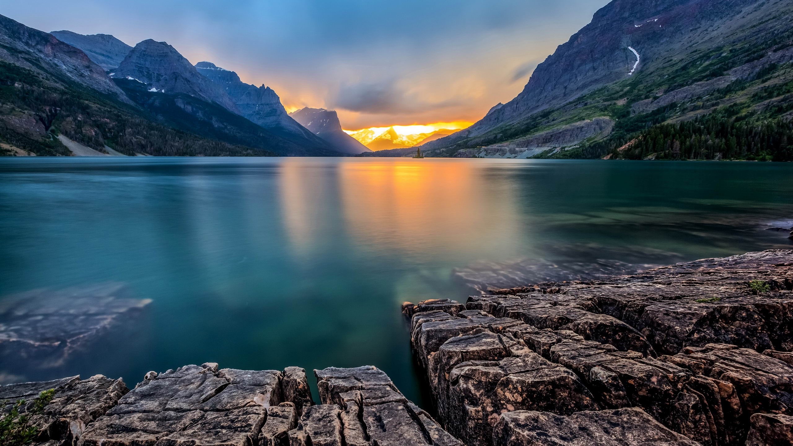 Lake McDonald at sunset, Glacier National Park, USA HD Wallpaper