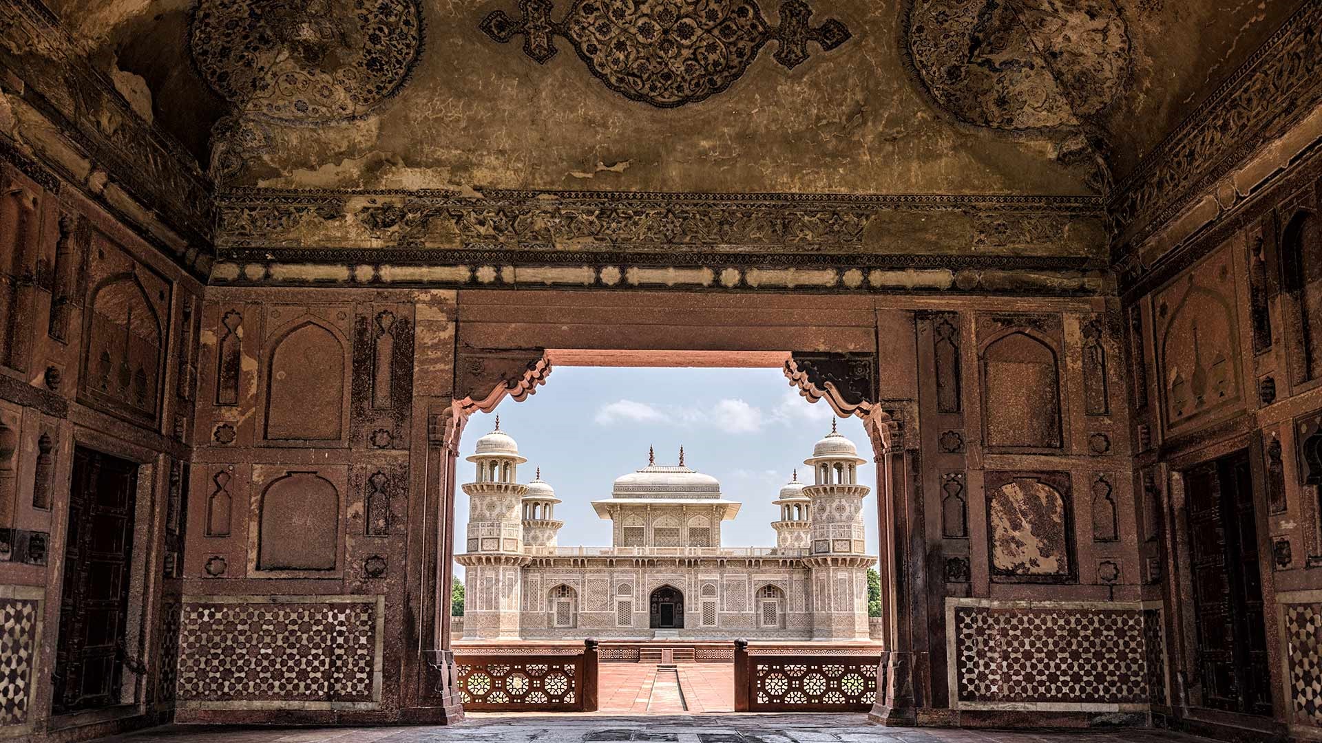 Itmad-ud-Daulah's Tomb, Agra, India HD Wallpaper