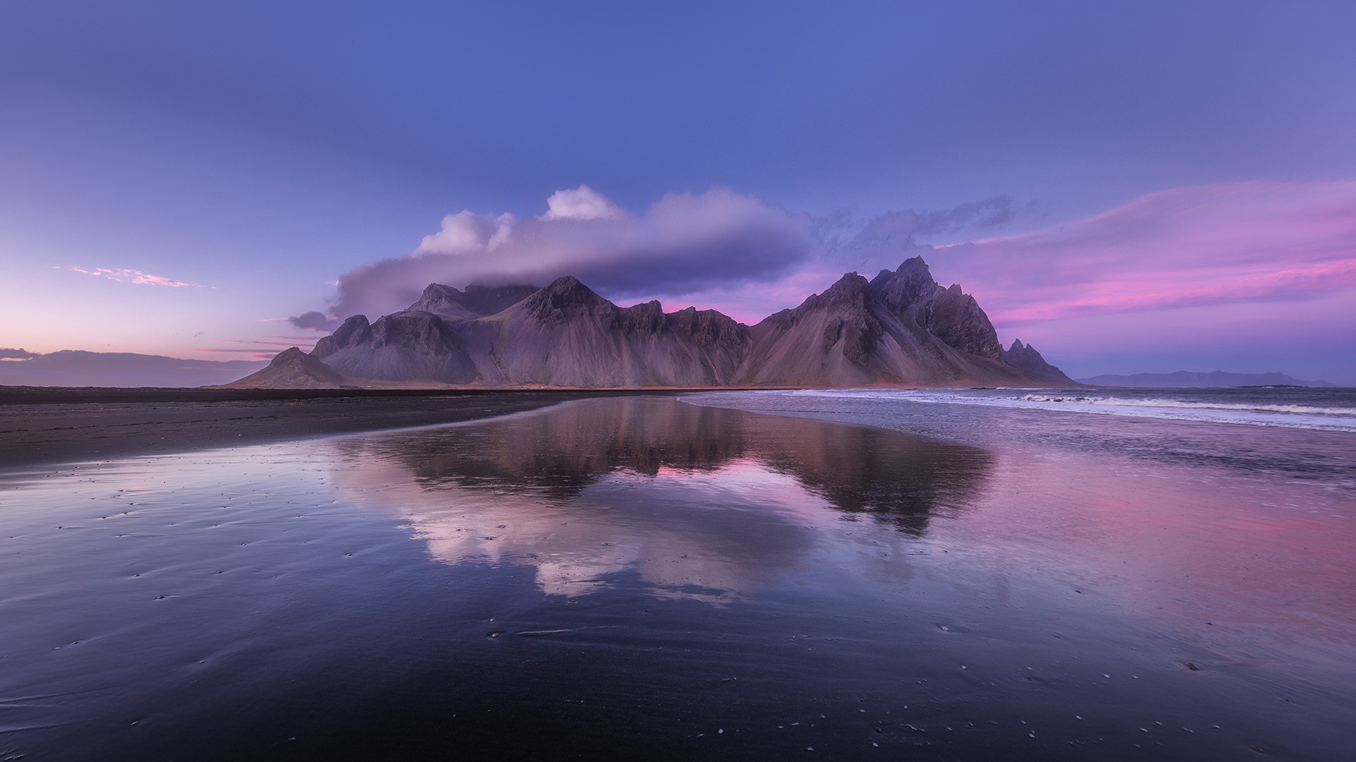 Vestrahorn Mountain reflected in water at sunset, Iceland HD Wallpaper