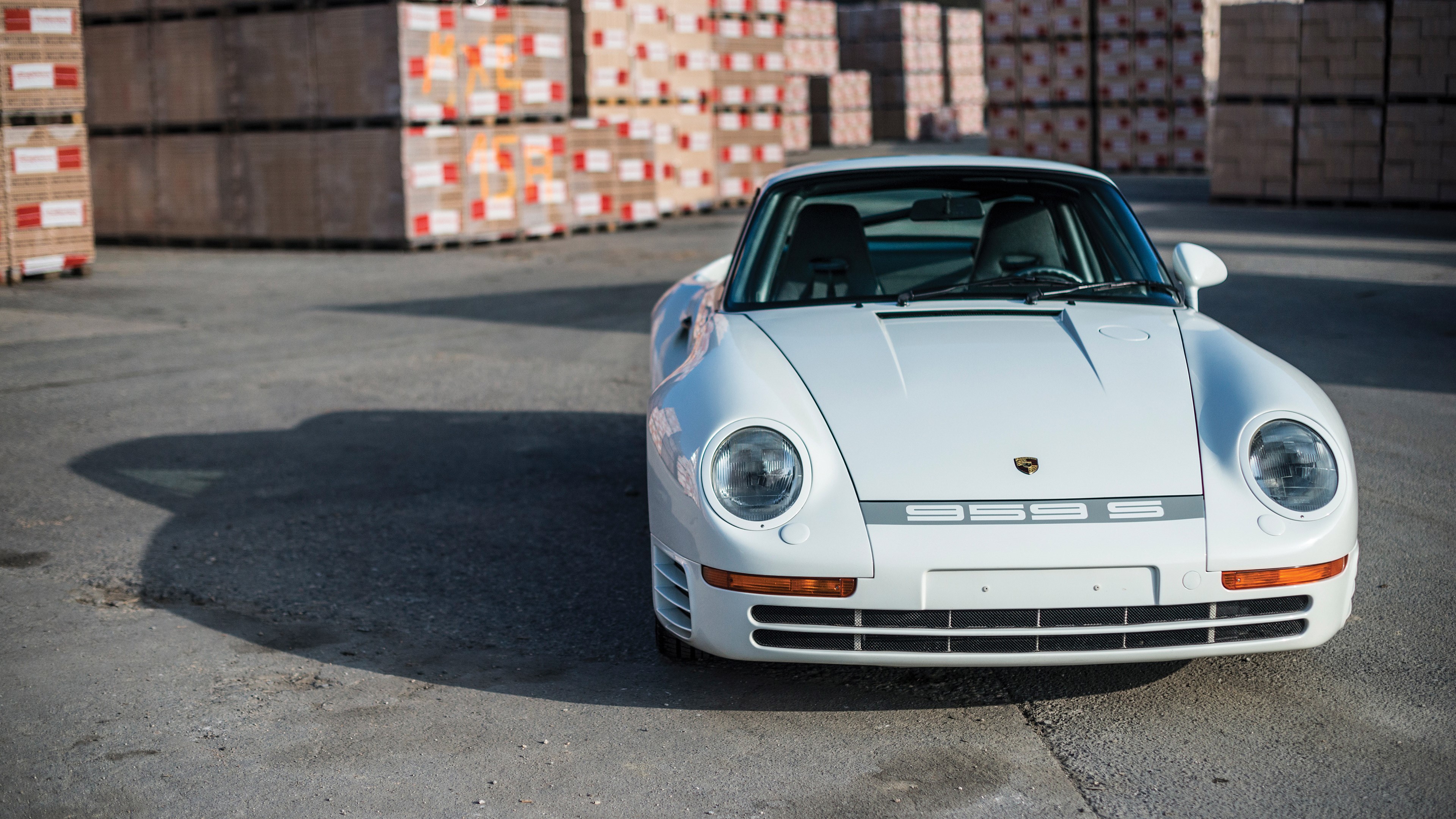 White Porsche 959 Sports Car HD Wallpaper