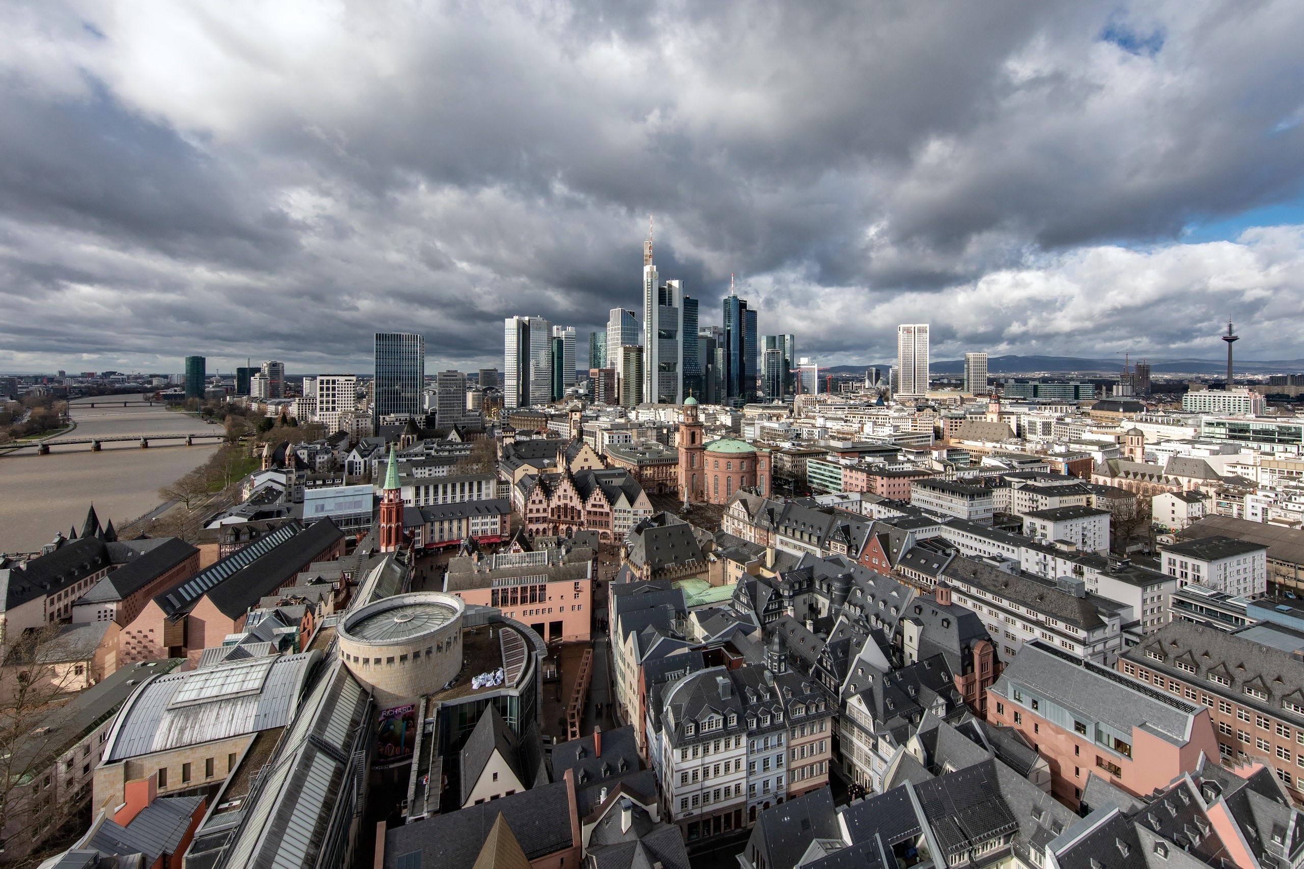 Frankfurt cityscape with modern skyscrapers and old town HD Wallpaper