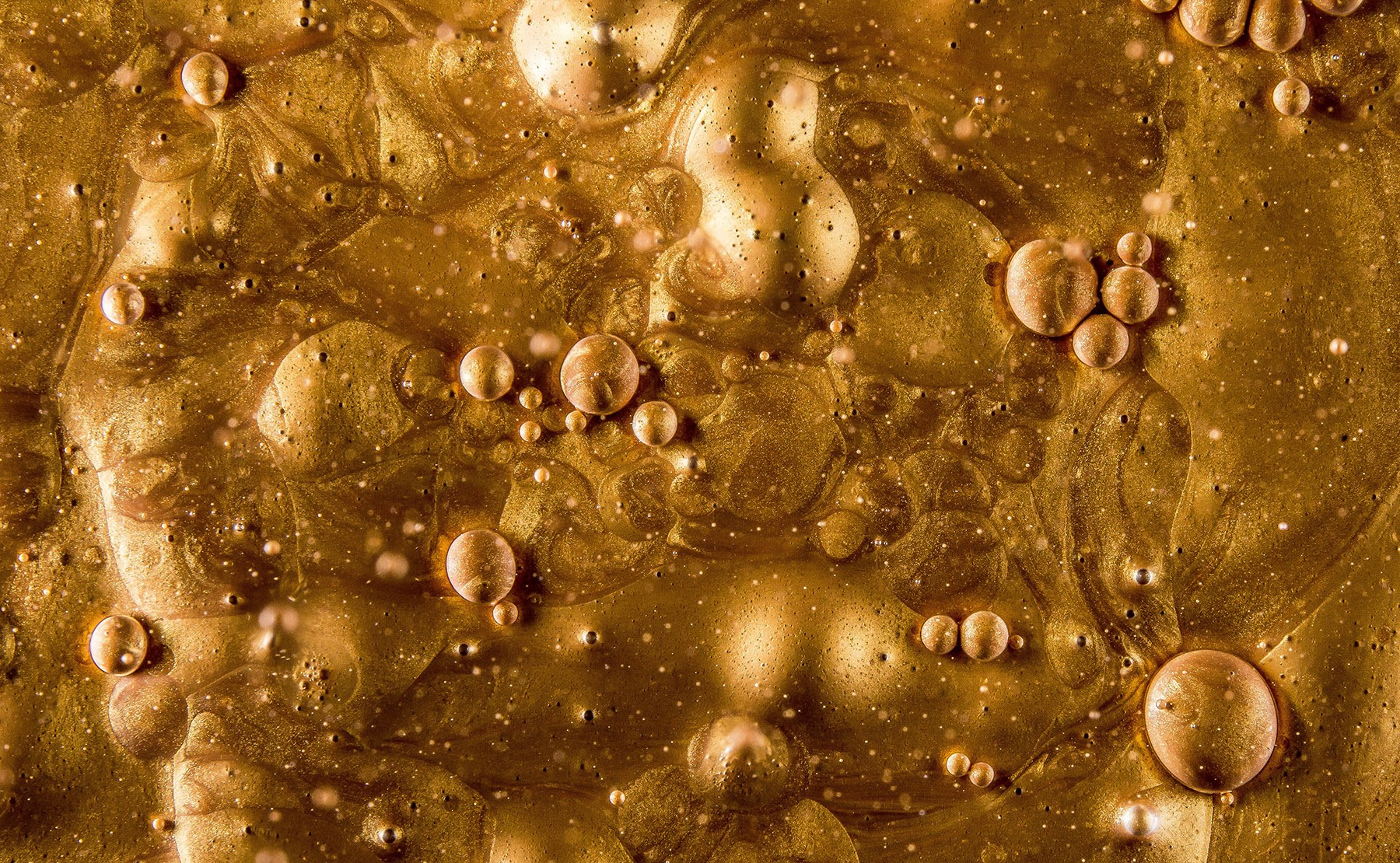 Abstract gold liquid with bubbles HD Wallpaper