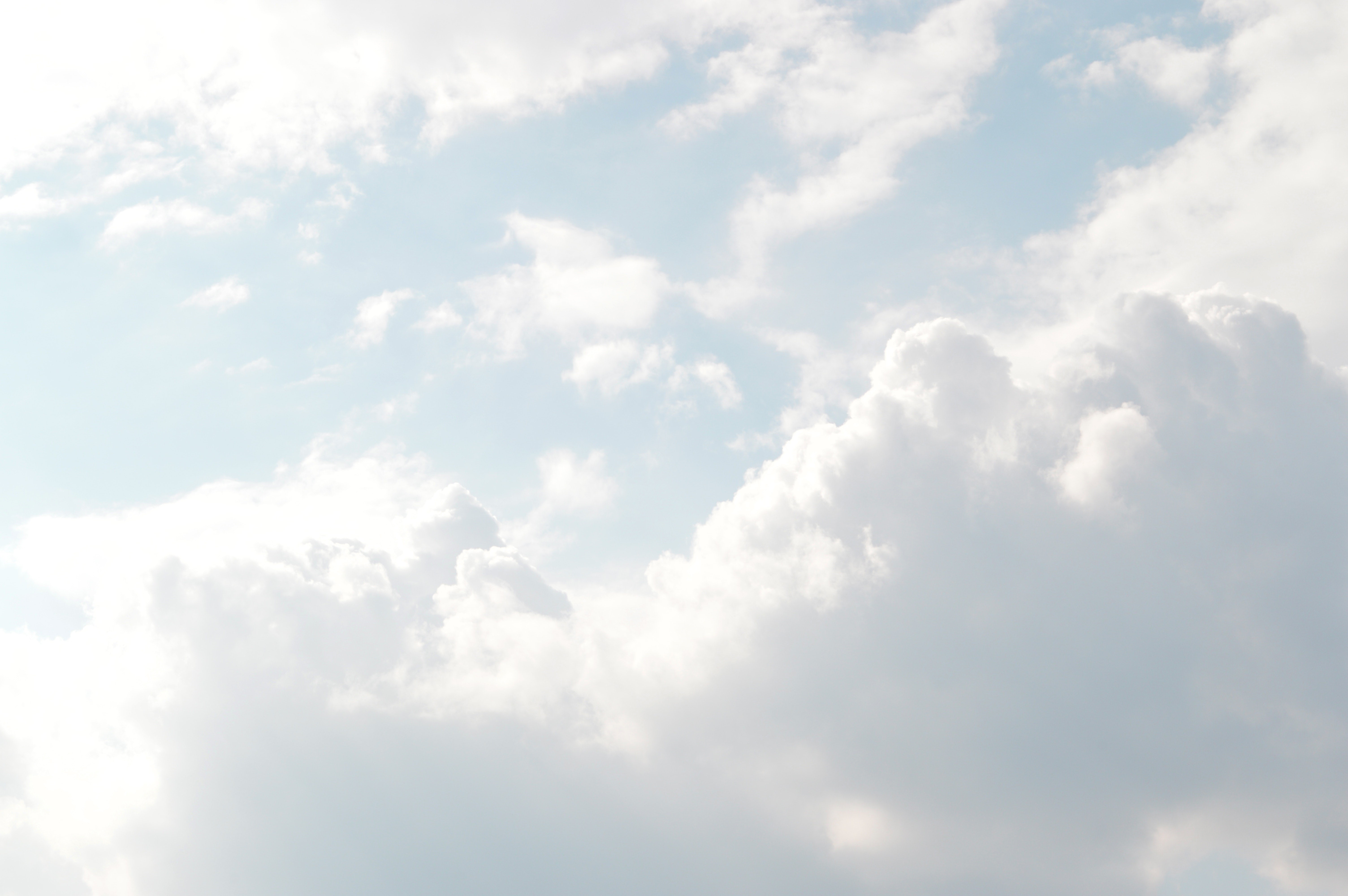 Clouds in the Sky HD Wallpaper