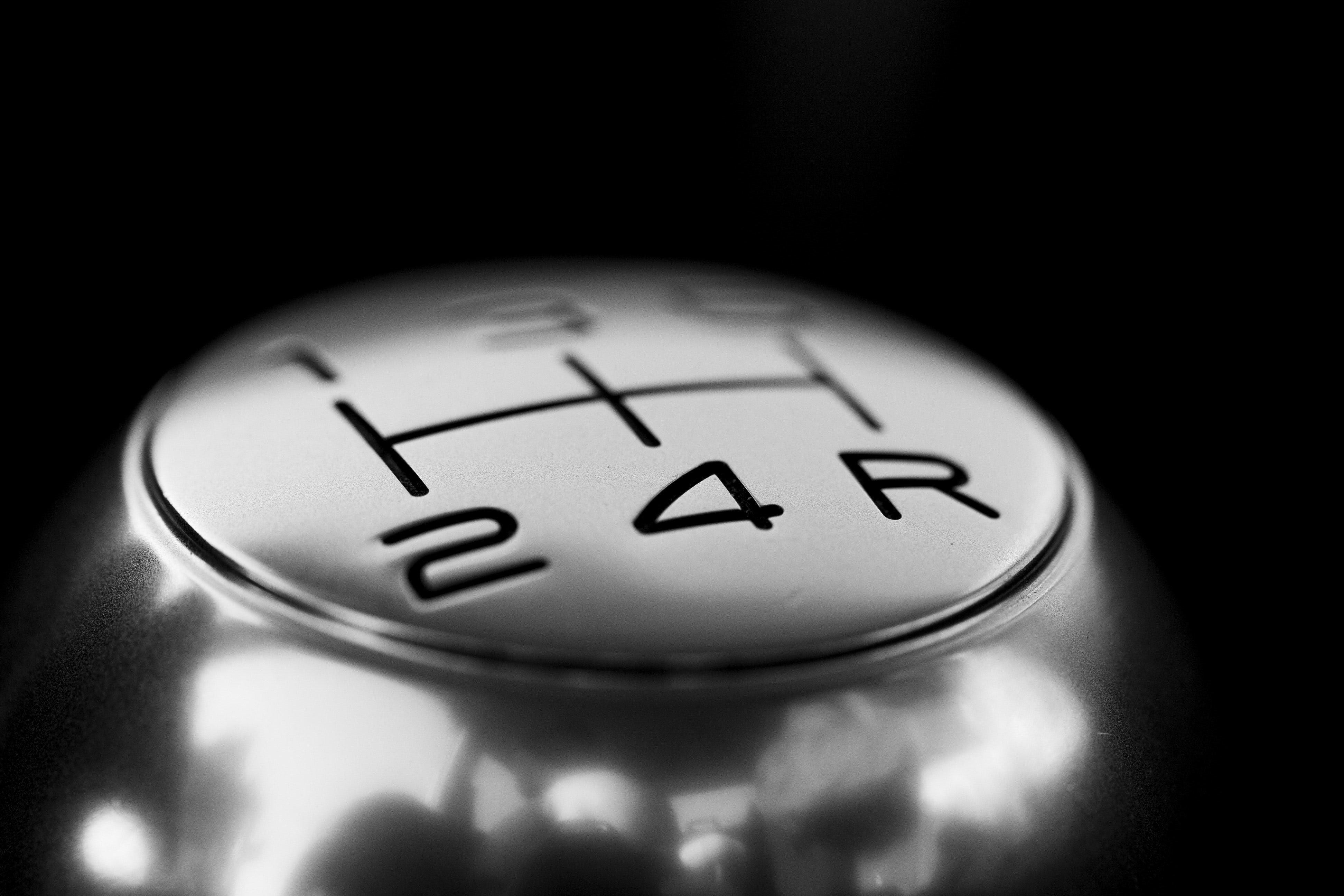 Monochrome closeup of a gear shifter HD Wallpaper