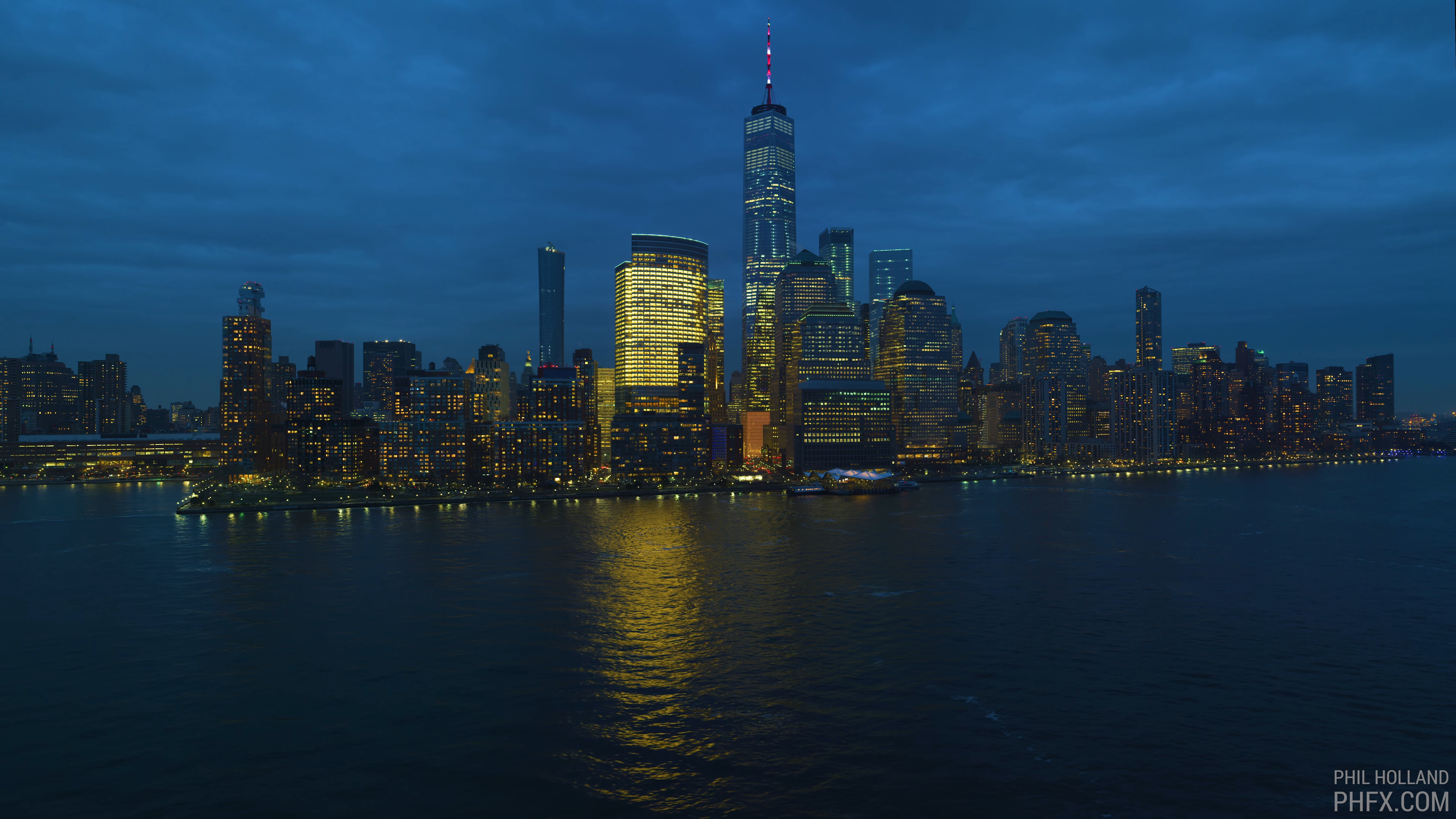 New York City skyline at dusk with One World Trade Center HD Wallpaper