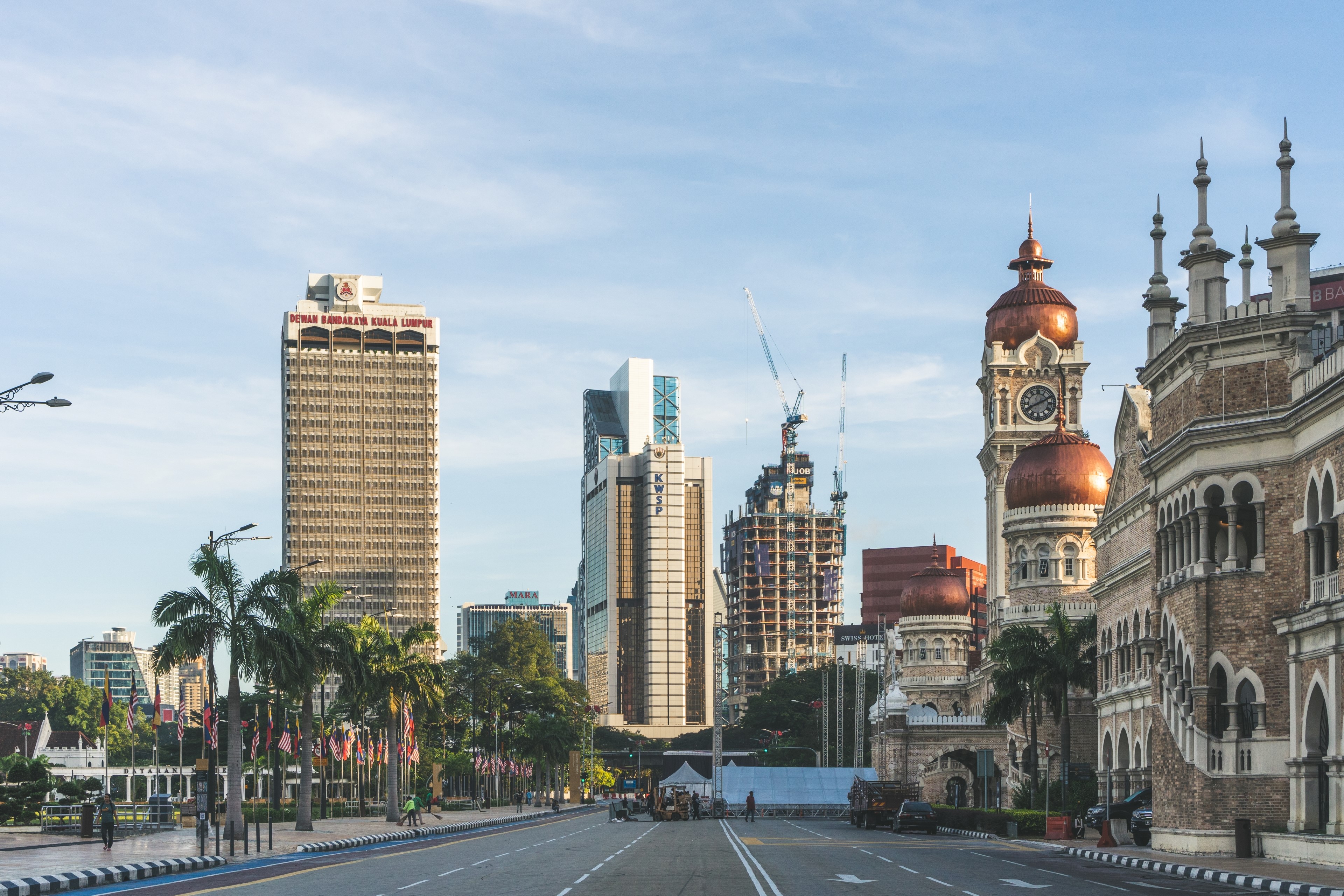 Skyline of Kuala Lumpur, Malaysia with historic buildings HD Wallpaper