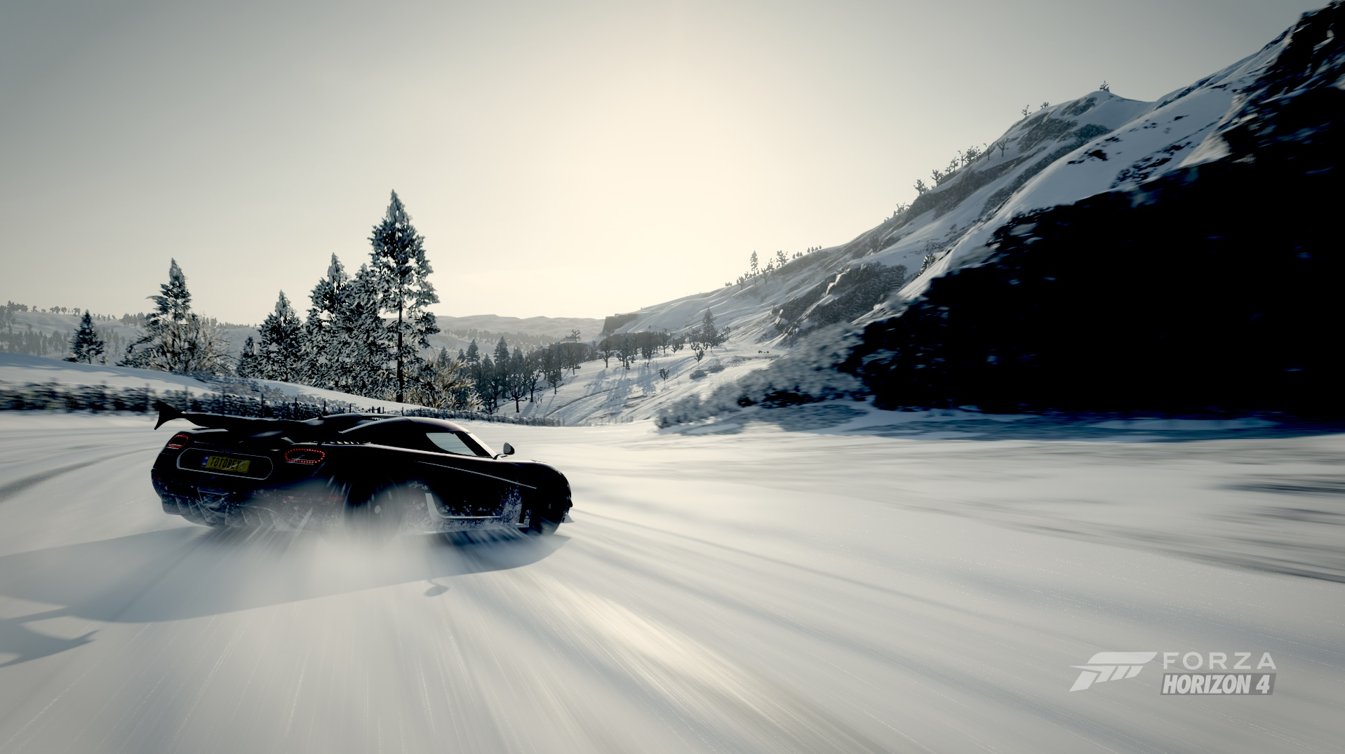 Koenigsegg Agera drifting in snow in Forza Horizon 4 HD Wallpaper